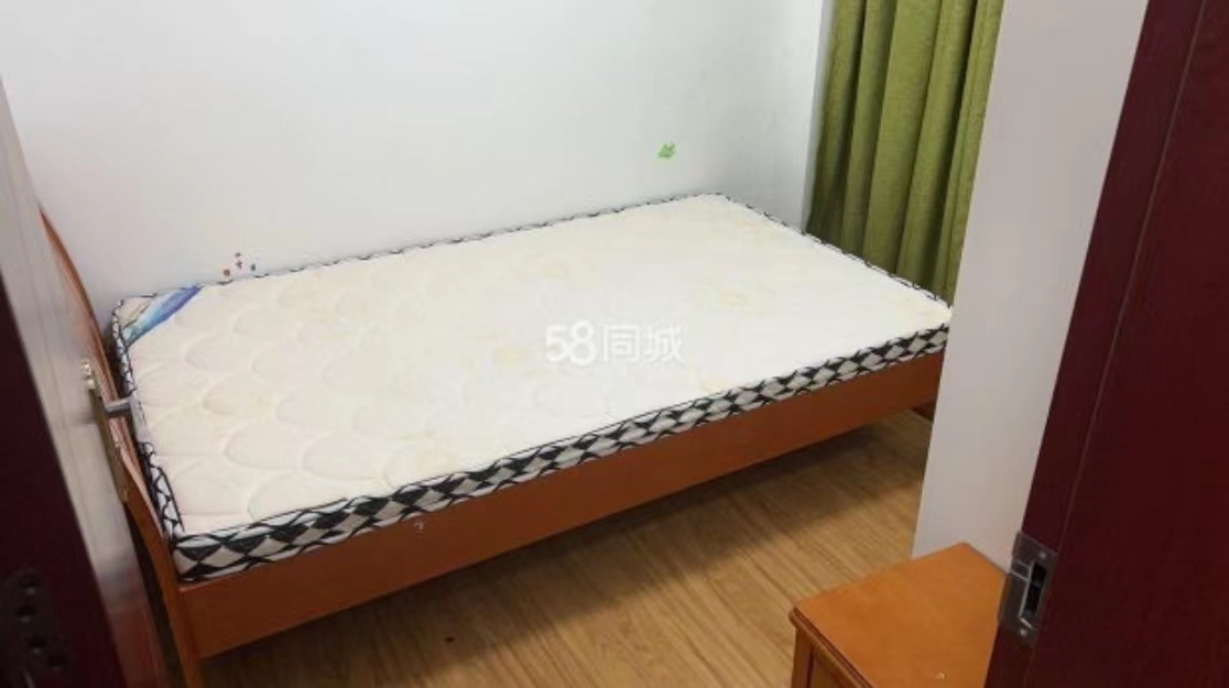 滨湖俊园  3室1厅2卫   3300.00元/月室内图