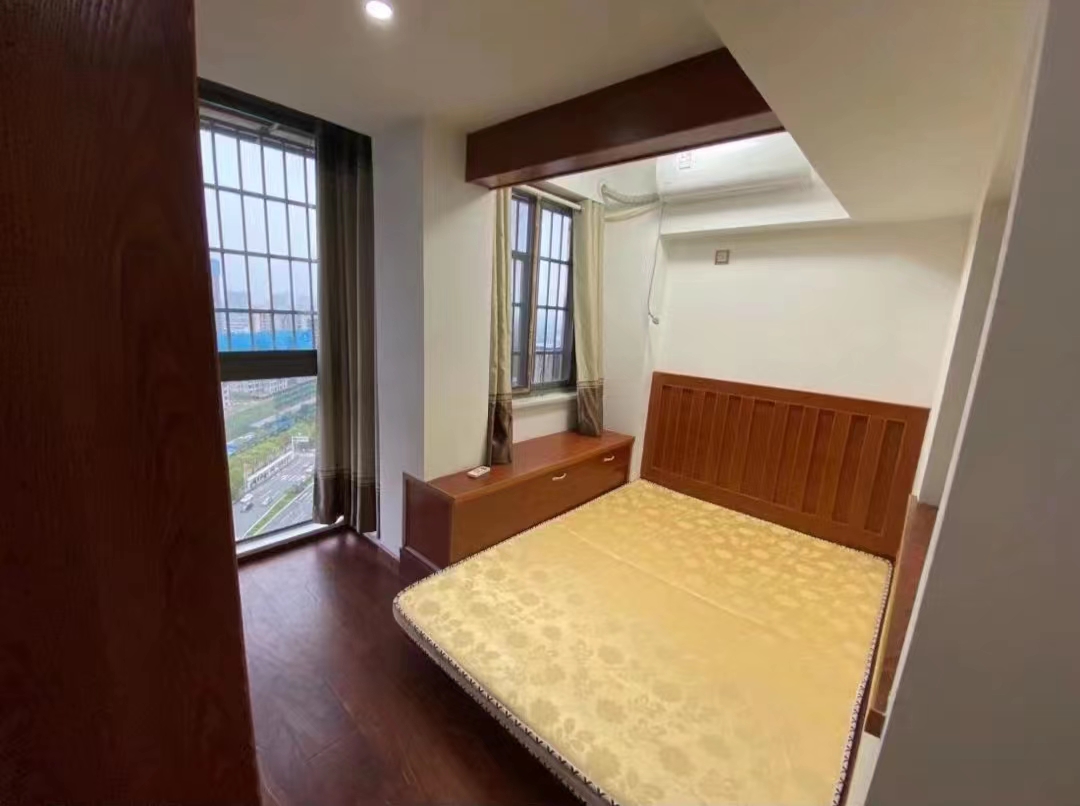 建鑫二期  2室1厅2卫   20.00万客厅
