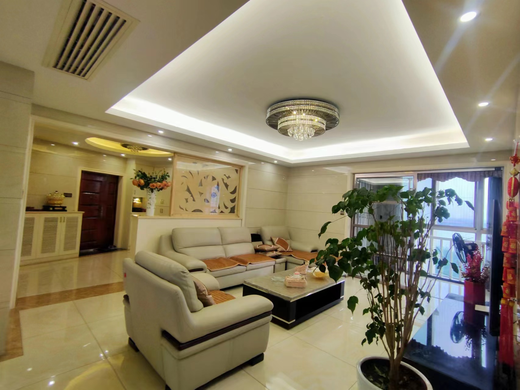 经世皇城 3室2厅2卫 95.0万 经世皇城 3室2厅2卫 95.0万室内图