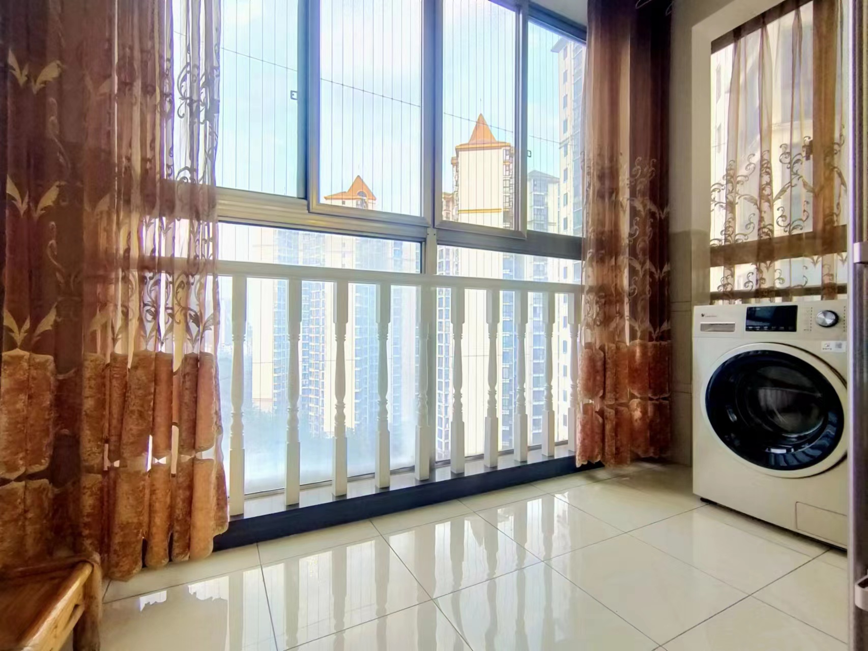 经世皇城 3室2厅2卫 95.0万 经世皇城 3室2厅2卫 95.0万室内图