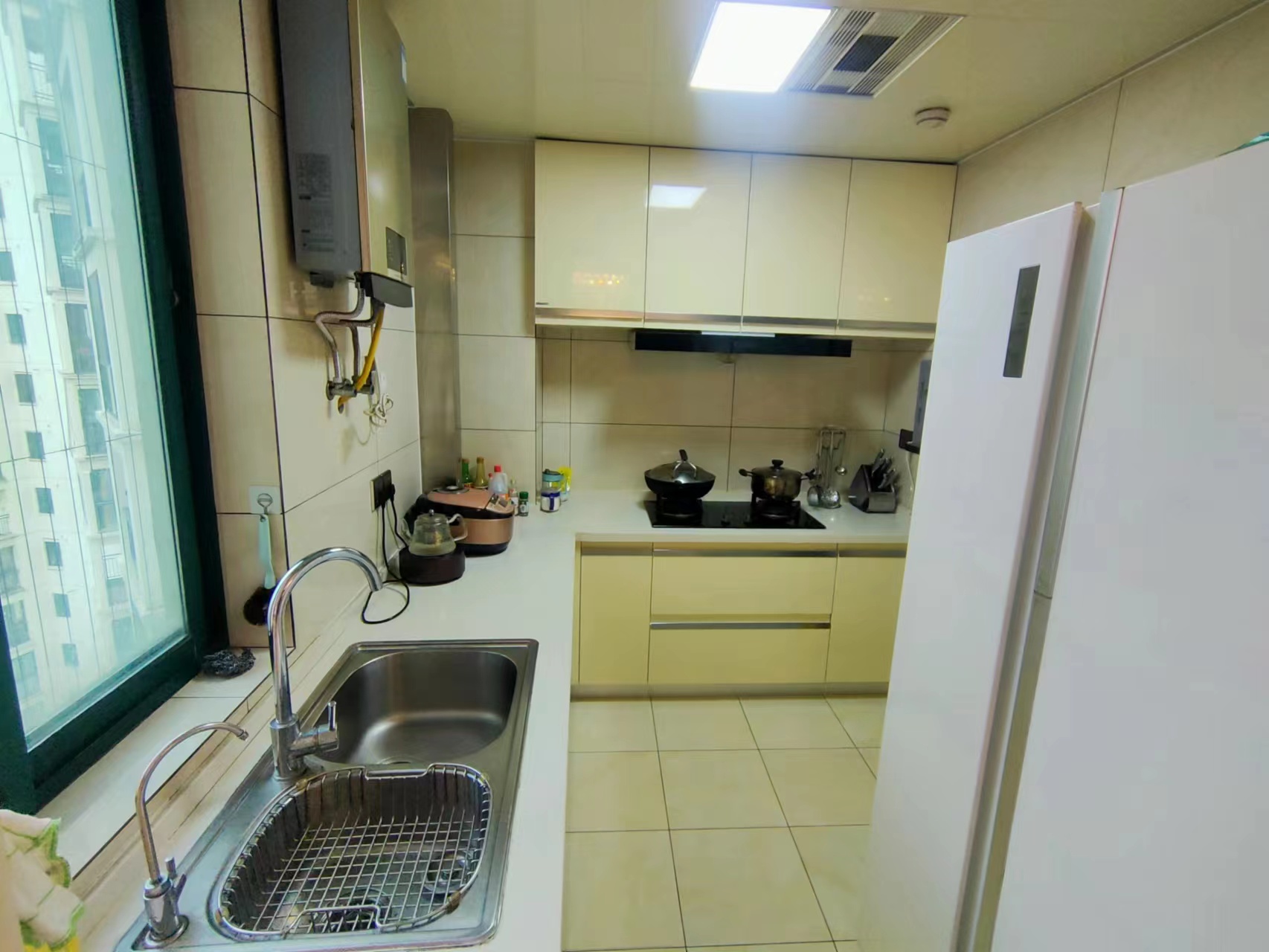 经世皇城 3室2厅2卫 95.0万 经世皇城 3室2厅2卫 95.0万室内图