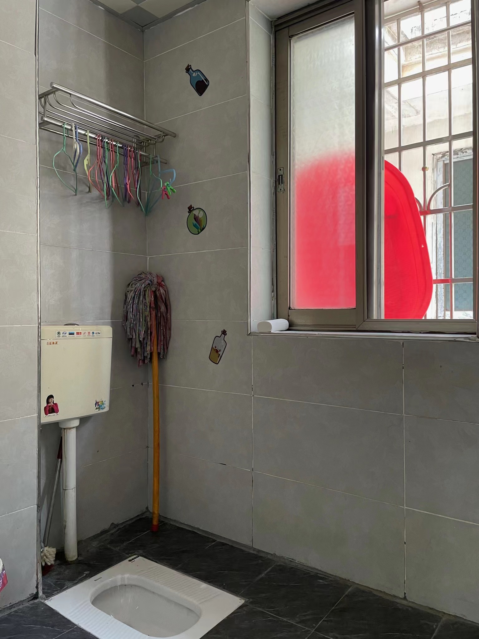 柏丽广场 1室1厅1卫 18.0万 柏丽广场 1室1厅1卫 18.0万客厅