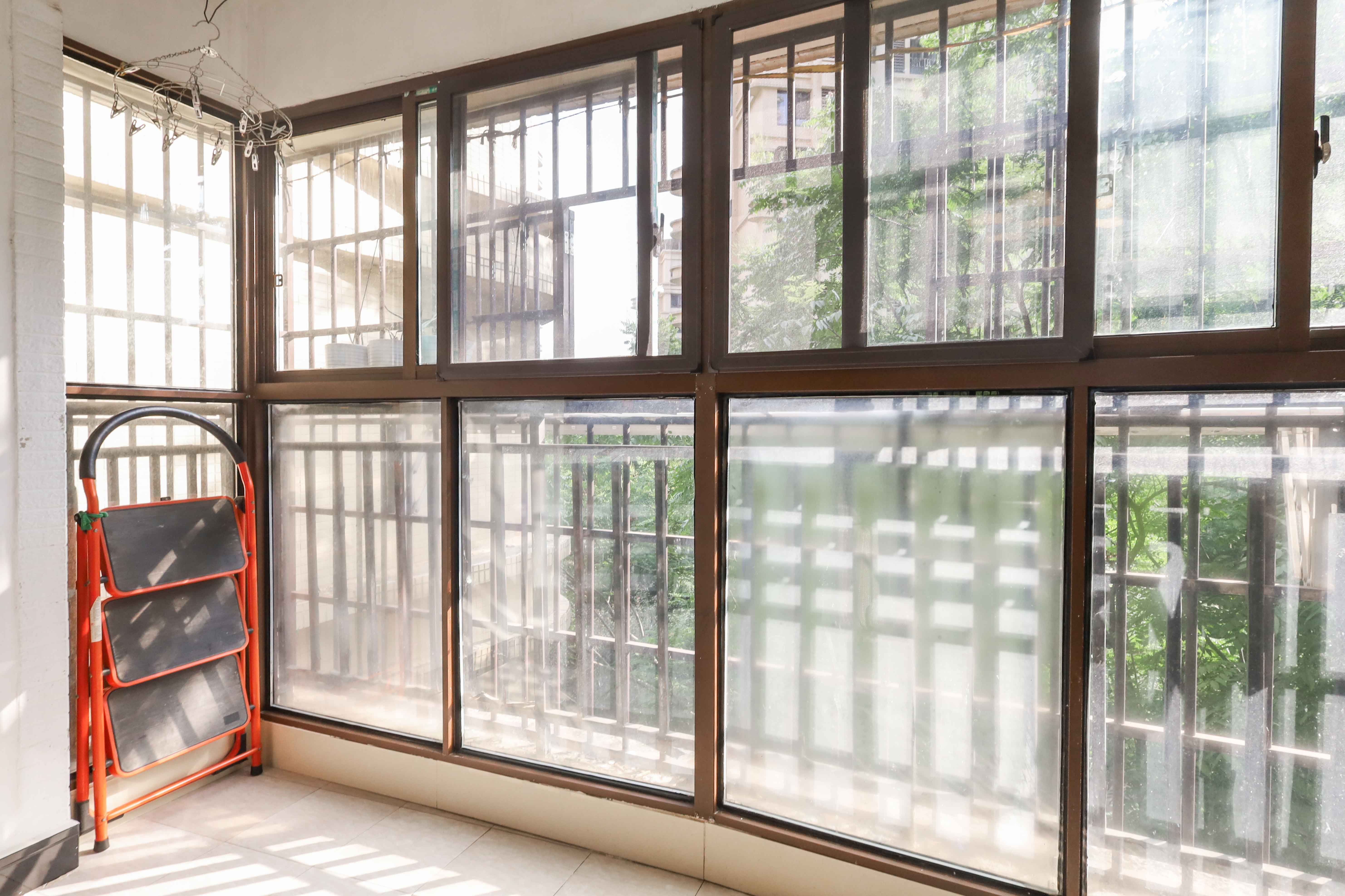 保利麓谷林语F区  3室2厅1卫    102.8万阳台