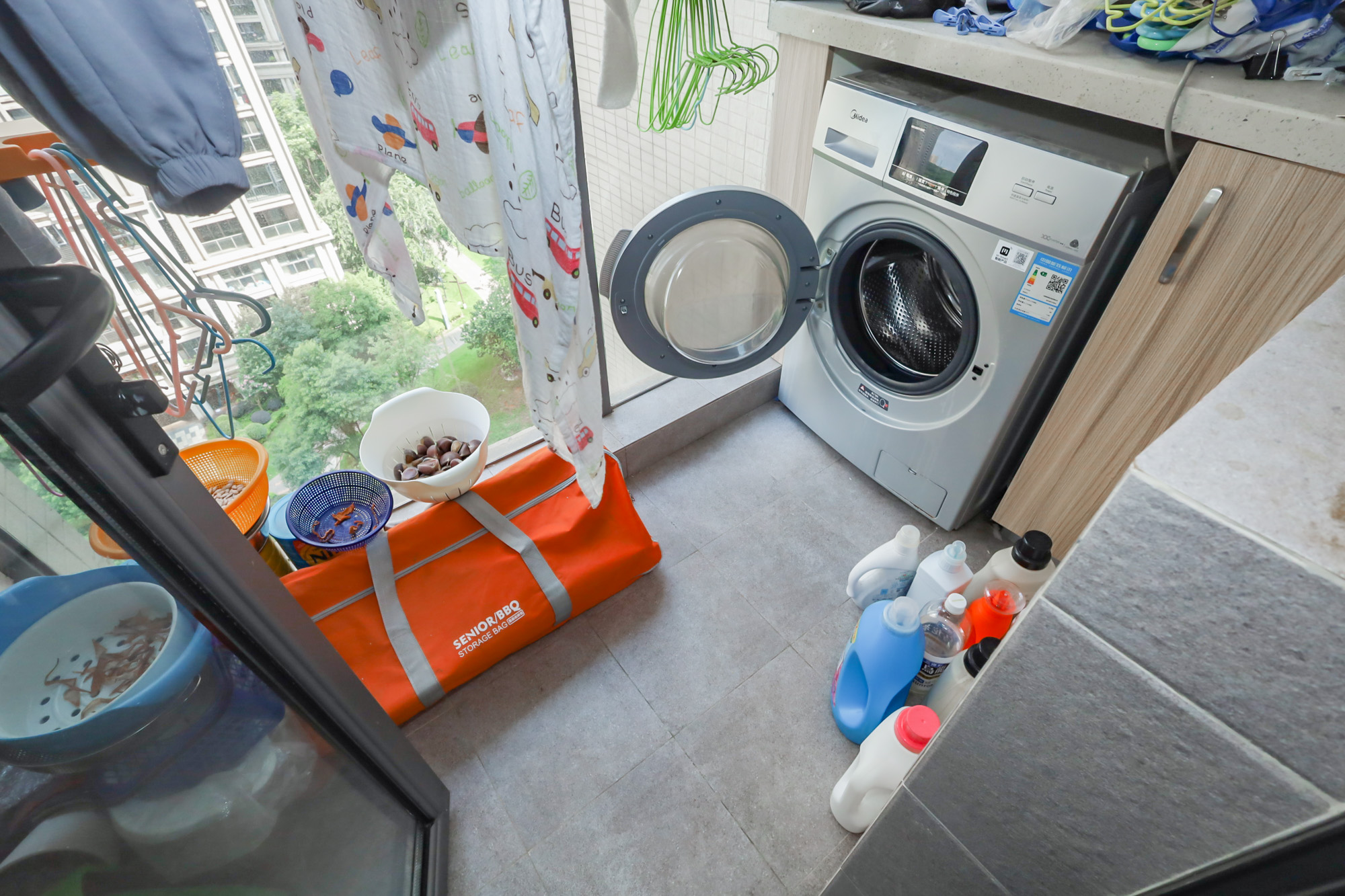 八方小区C区  4室2厅2卫    475.0万其他