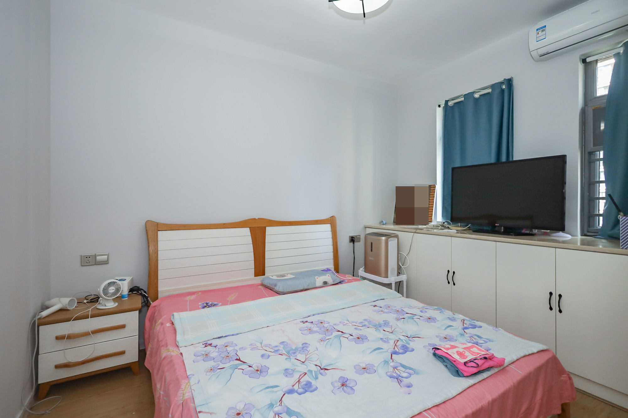 八方小区C区  4室2厅2卫    475.0万卧室