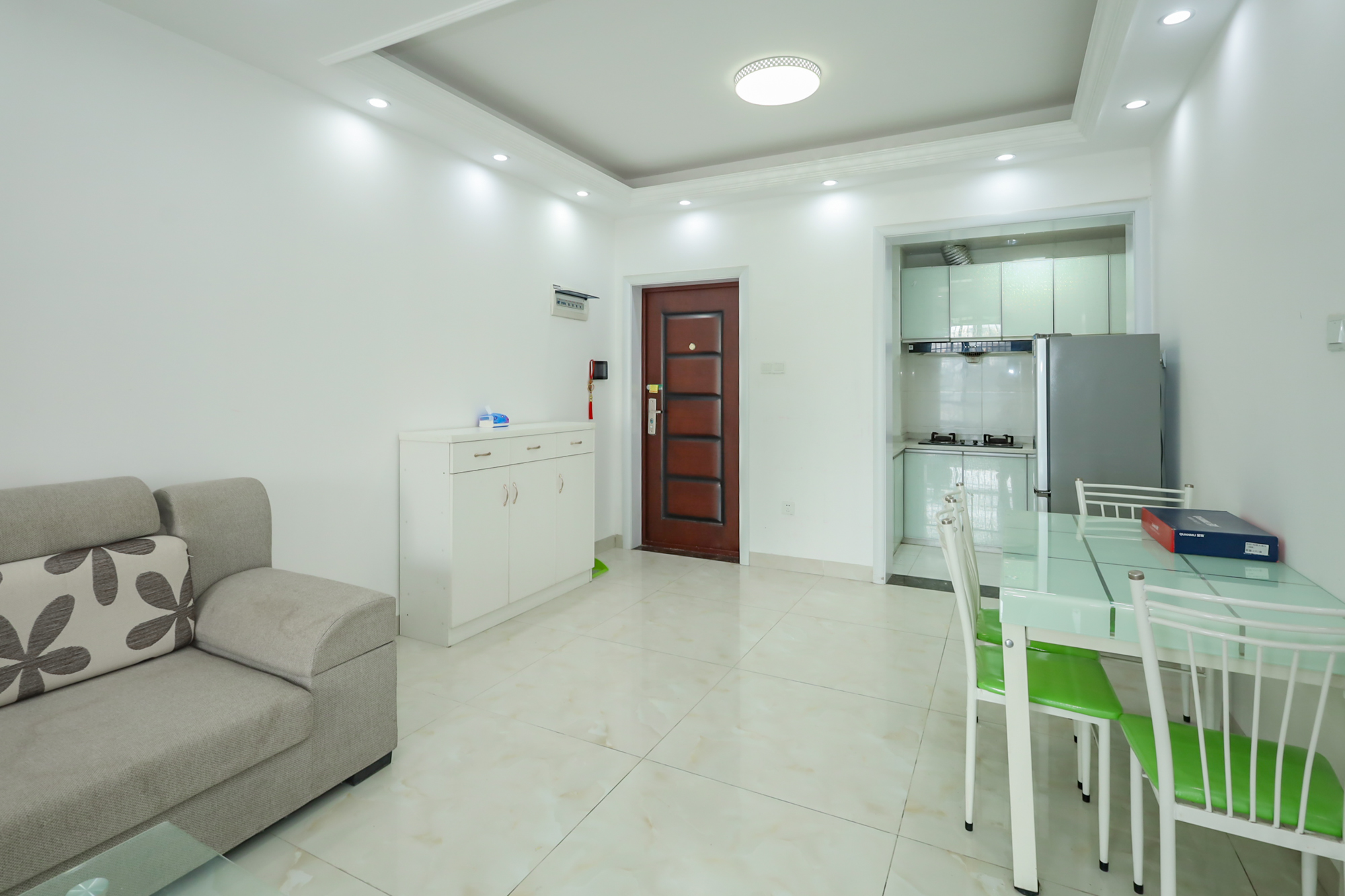 天麓尚层  2室1厅1卫    53.0万 天麓尚层  2室1厅1卫    53.0万客厅