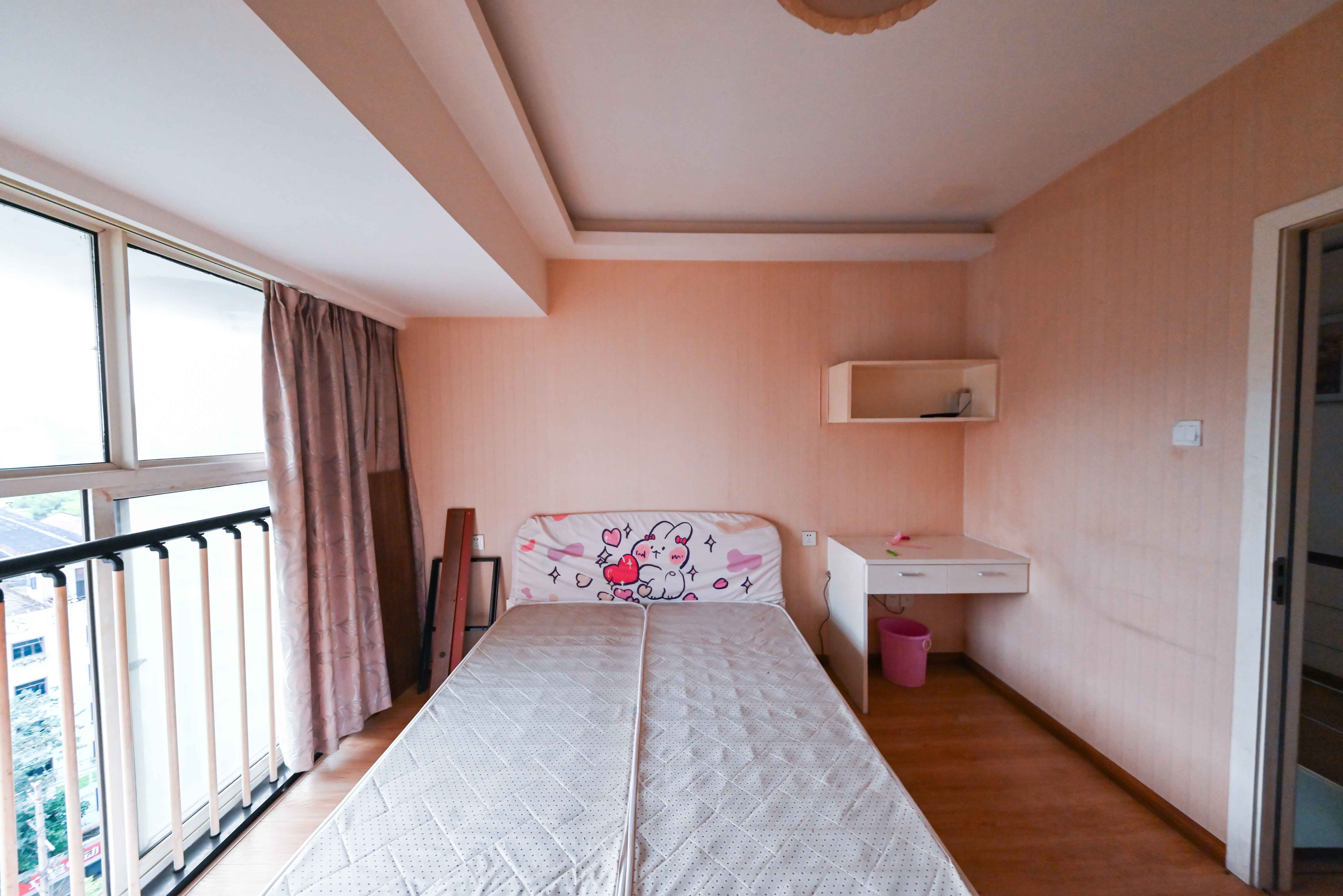 金色loft（鑫秋大厦）  2室2厅1卫   46.00万卧室
