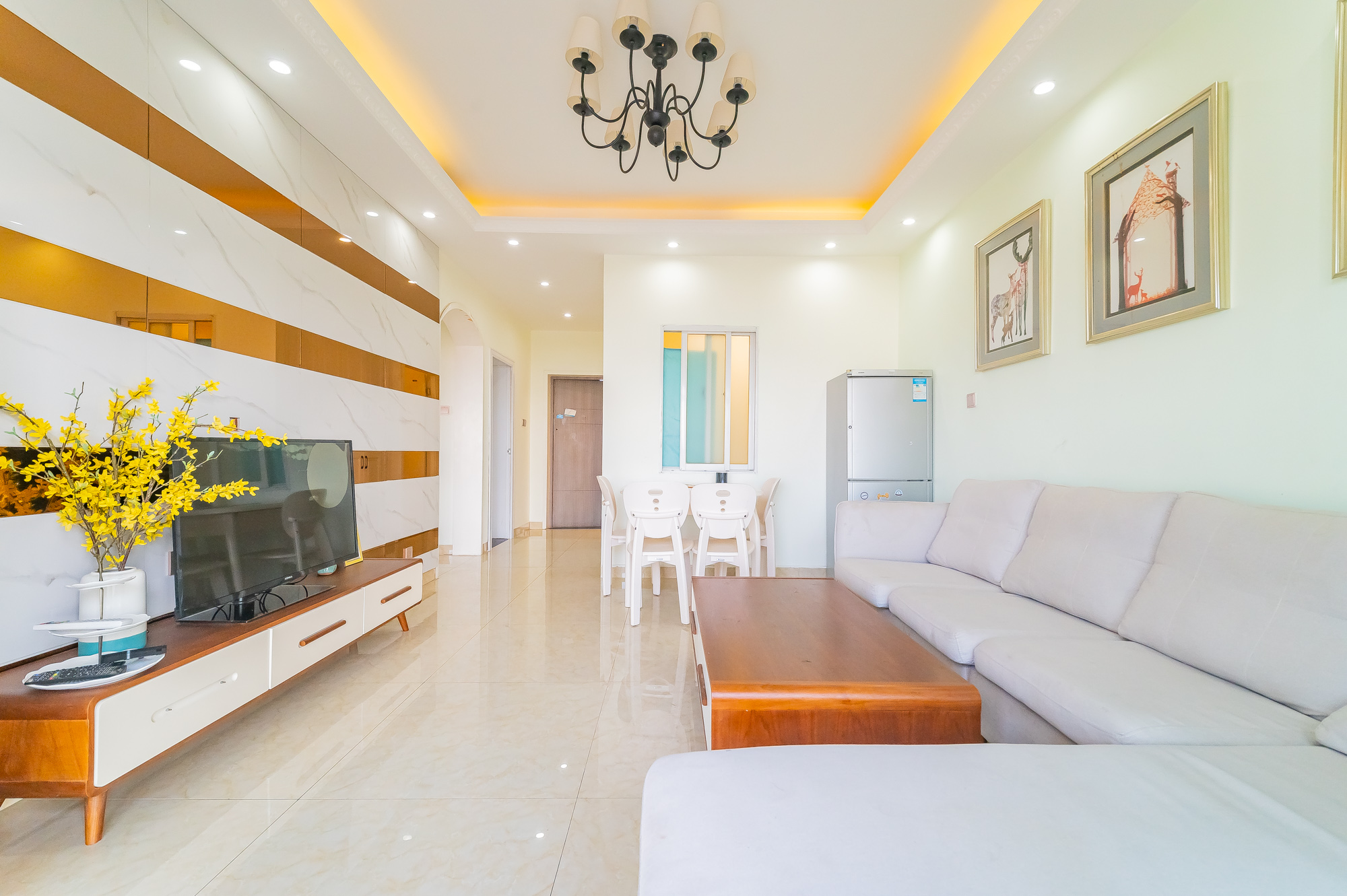 恒基凯旋门一二期  2室1厅1卫    50.0万 恒基凯旋门一二期  2室1厅1卫    50.0万客厅