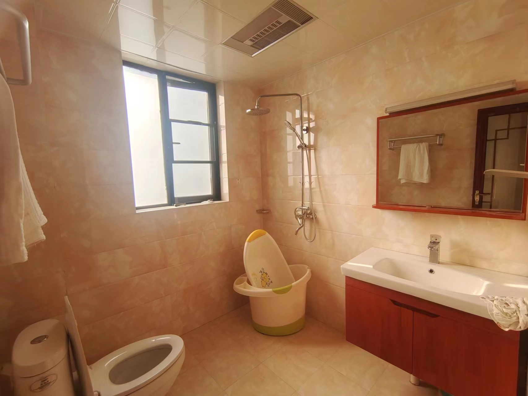 金色荷塘 3室2厅2卫 69.8万 金色荷塘 3室2厅2卫 69.8万室内图