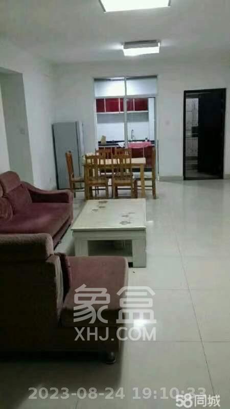 东门尚苑  3室2厅2卫   1900.00元/月室内图