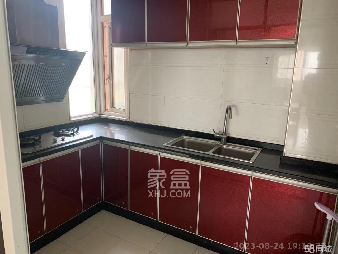 东门尚苑  3室2厅2卫   1900.00元/月室内图1
