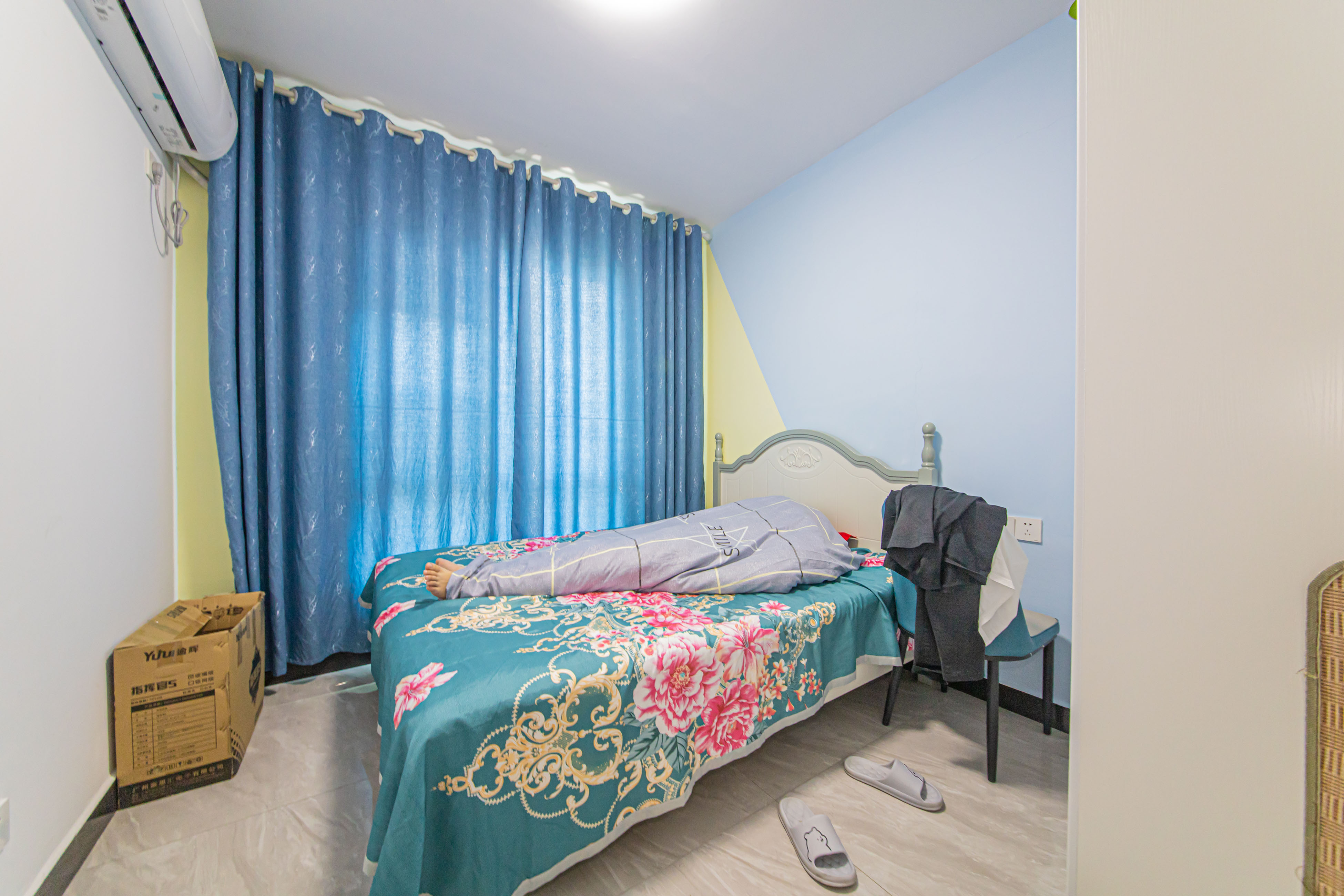 鑫远悦城(鑫远悦时代) 4室2厅2卫 130.0万 鑫远悦城(鑫远悦时代) 4室2厅2卫 130.0万卧室