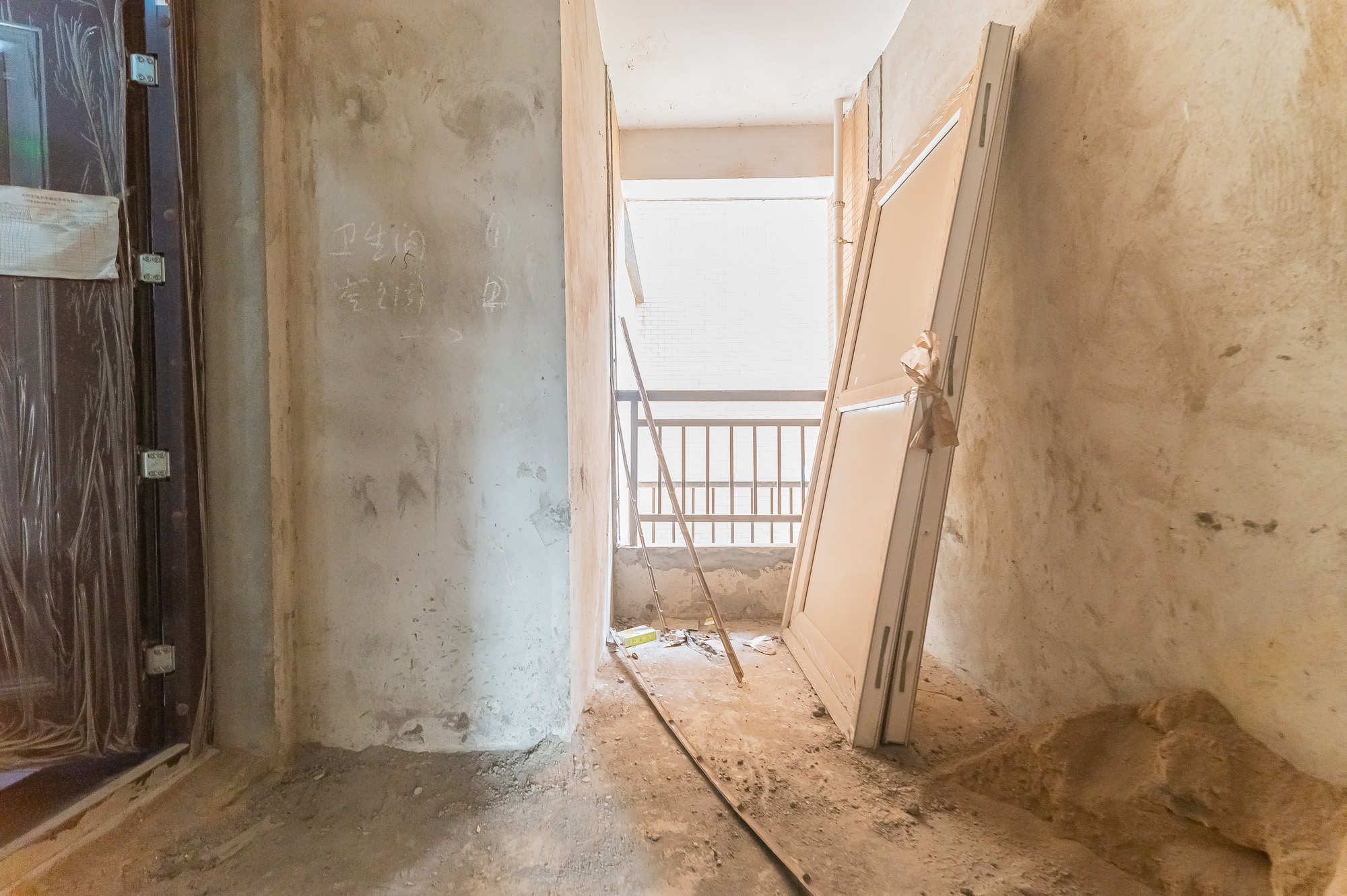 东方航标  3室2厅1卫    70.0万 东方航标  3室2厅1卫    70.0万其他