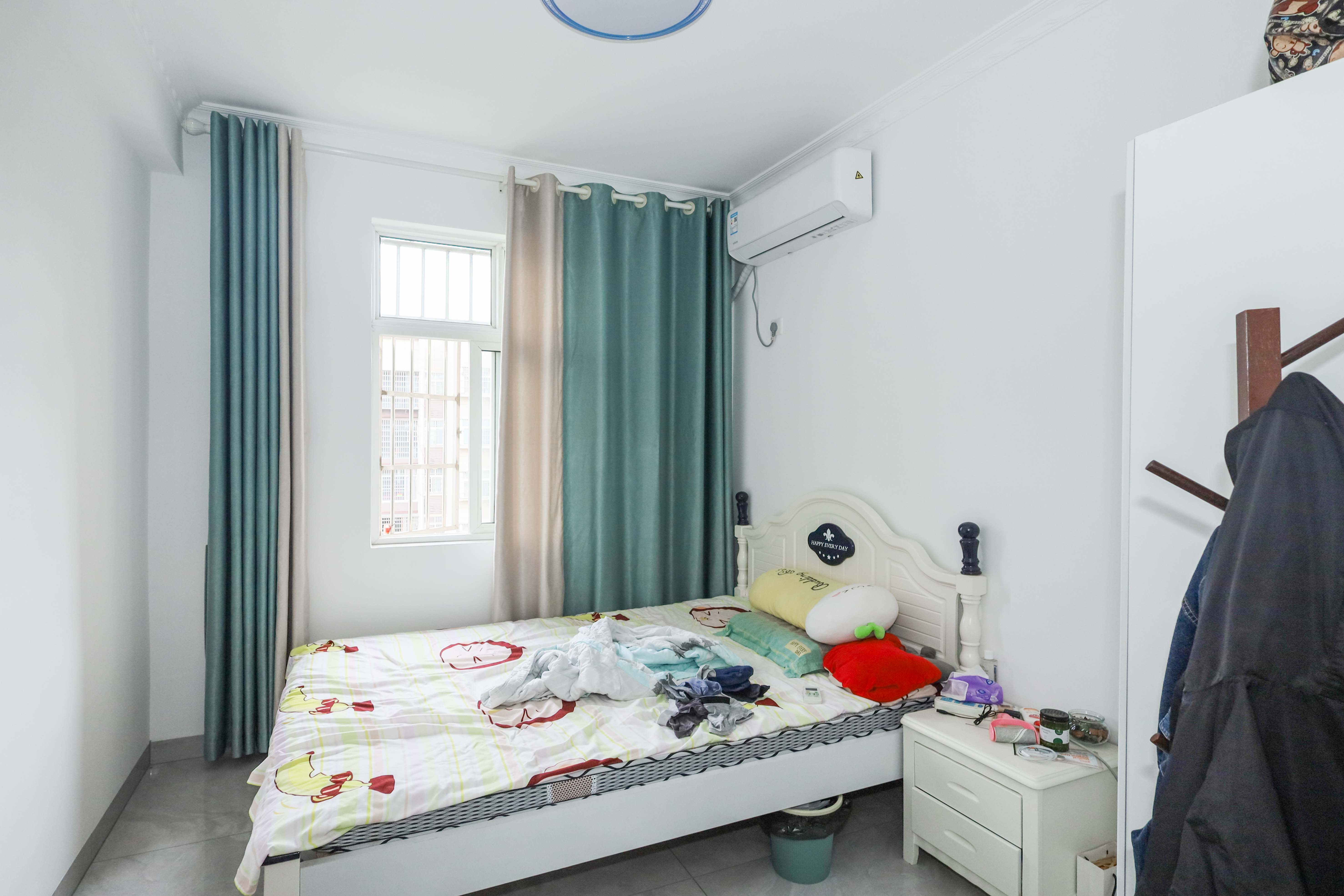 洋湖景园  3室2厅1卫    97.5万卧室