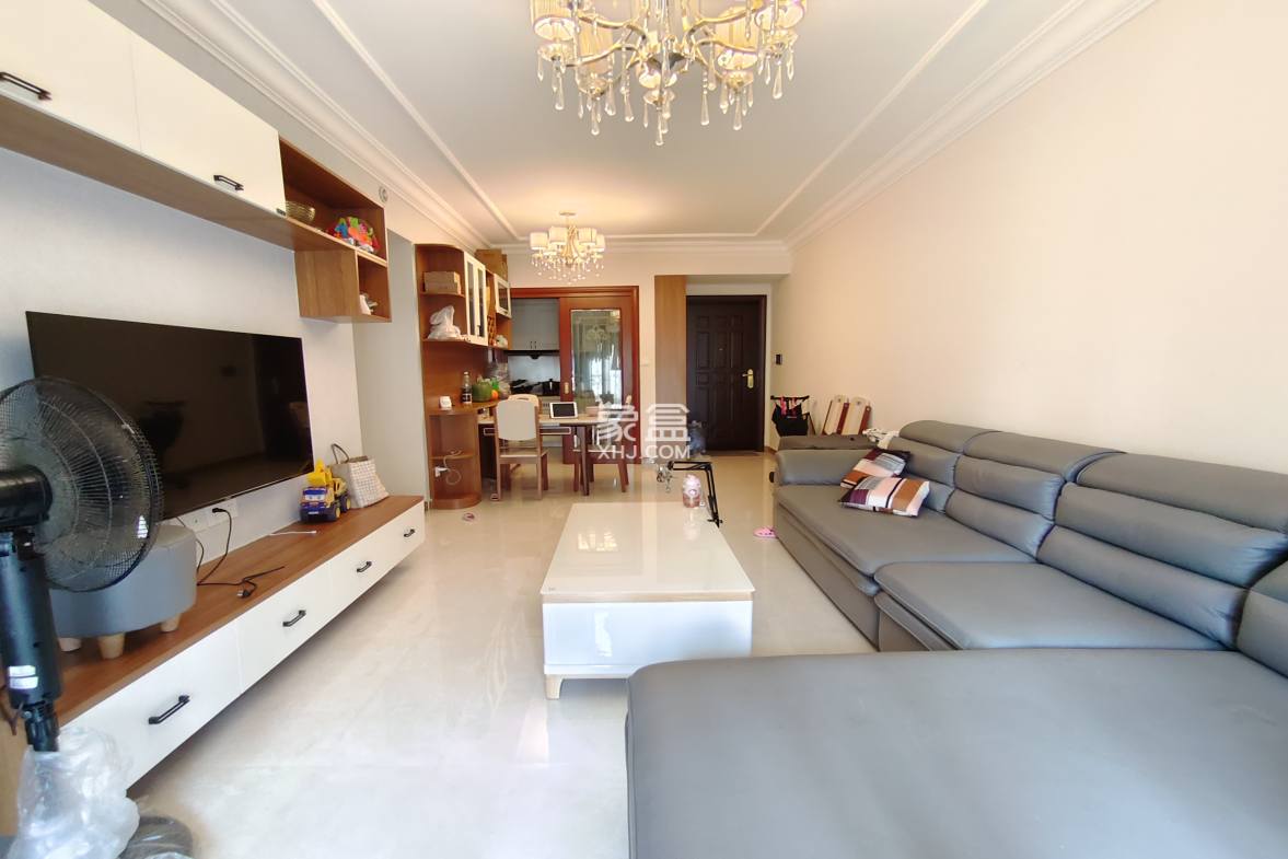 恒大华府  3室2厅1卫    88.0万 恒大华府  3室2厅1卫    88.0万室内图