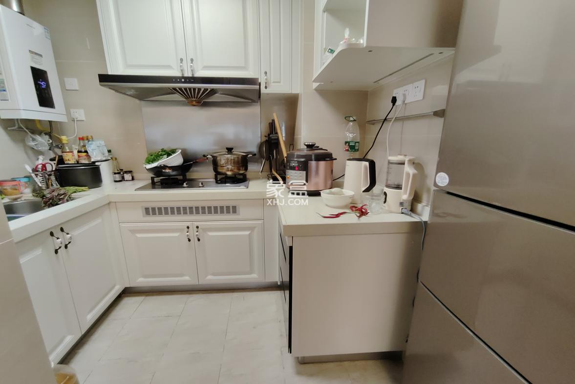 恒大华府  3室2厅1卫    88.0万 恒大华府  3室2厅1卫    88.0万室内图