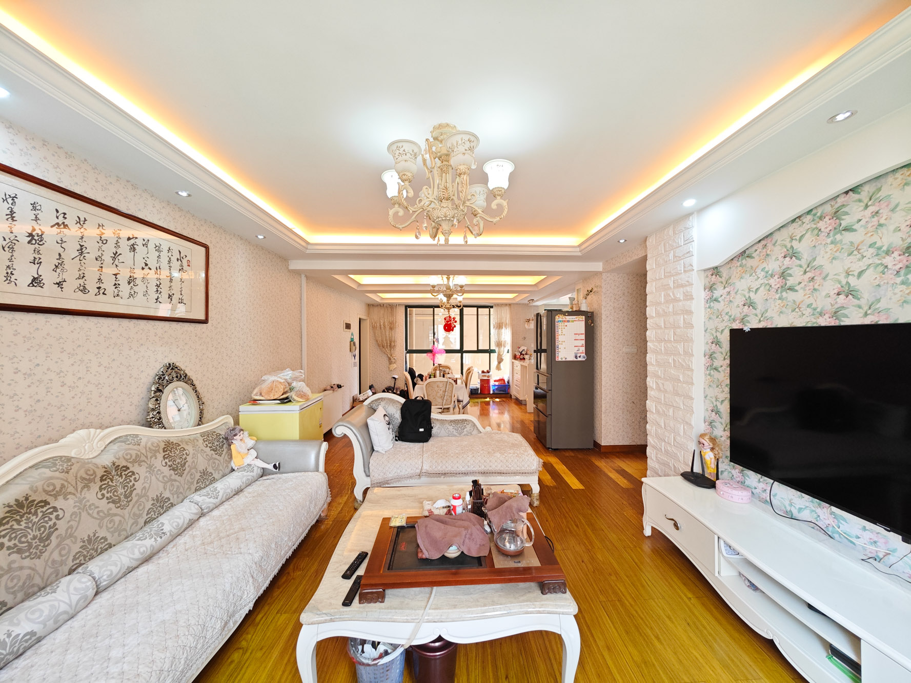 华盛世纪新城  4室2厅2卫    110.0万 华盛世纪新城  4室2厅2卫    110.0万客厅