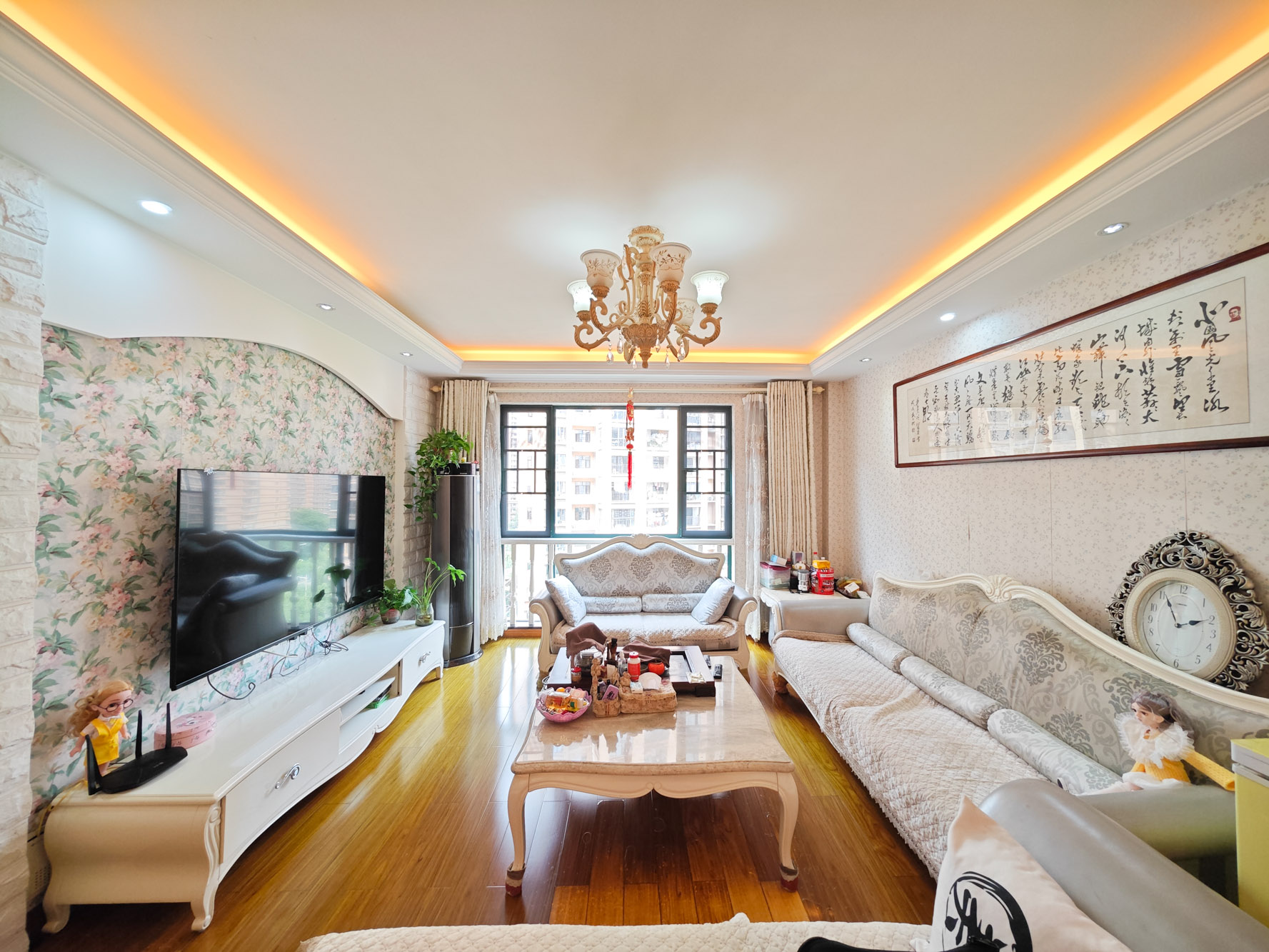 华盛世纪新城  4室2厅2卫    110.0万 华盛世纪新城  4室2厅2卫    110.0万客厅