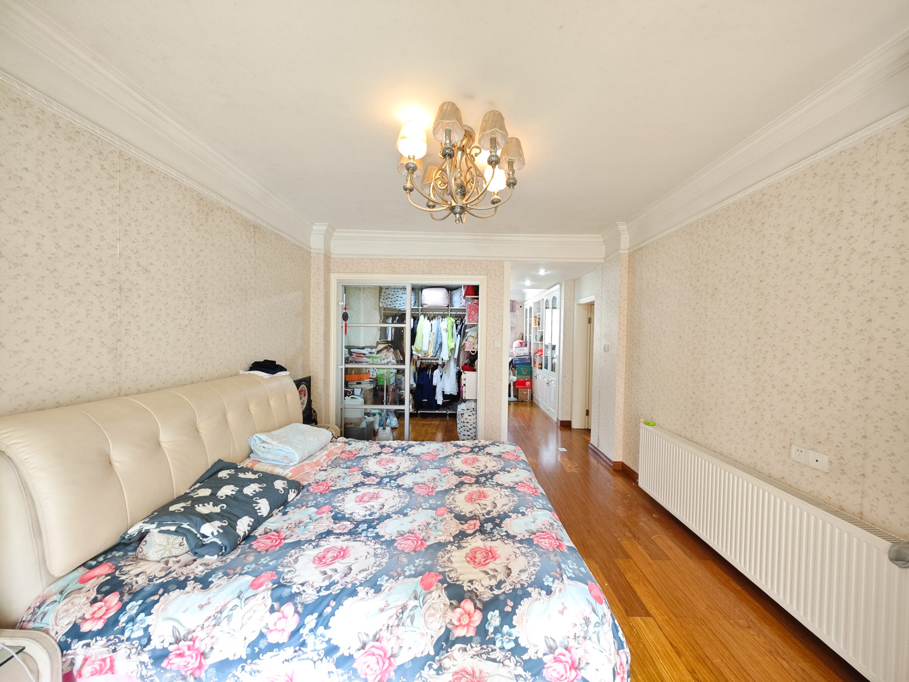 华盛世纪新城  4室2厅2卫    110.0万 华盛世纪新城  4室2厅2卫    110.0万卧室