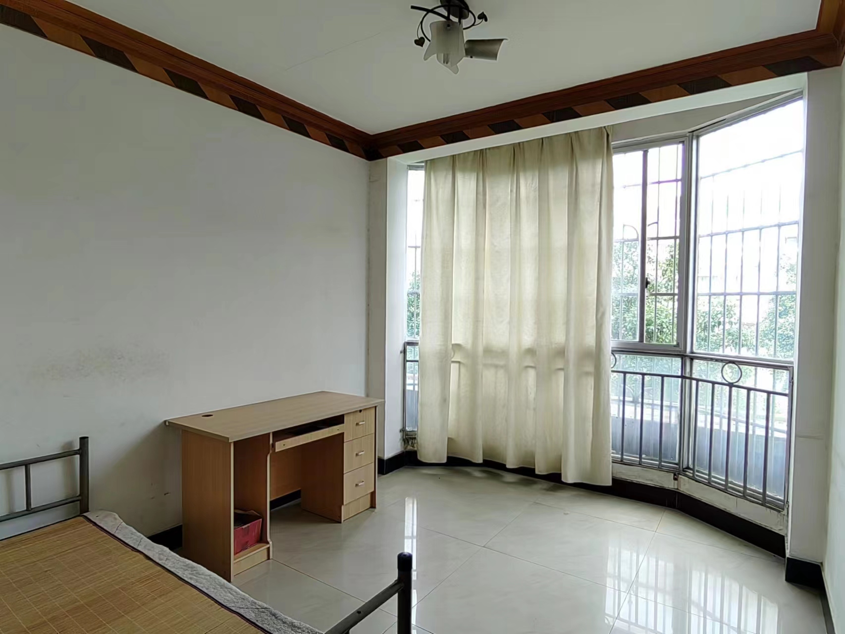 长塘新村 3室2厅2卫 32.0万 长塘新村 3室2厅2卫 32.0万客厅