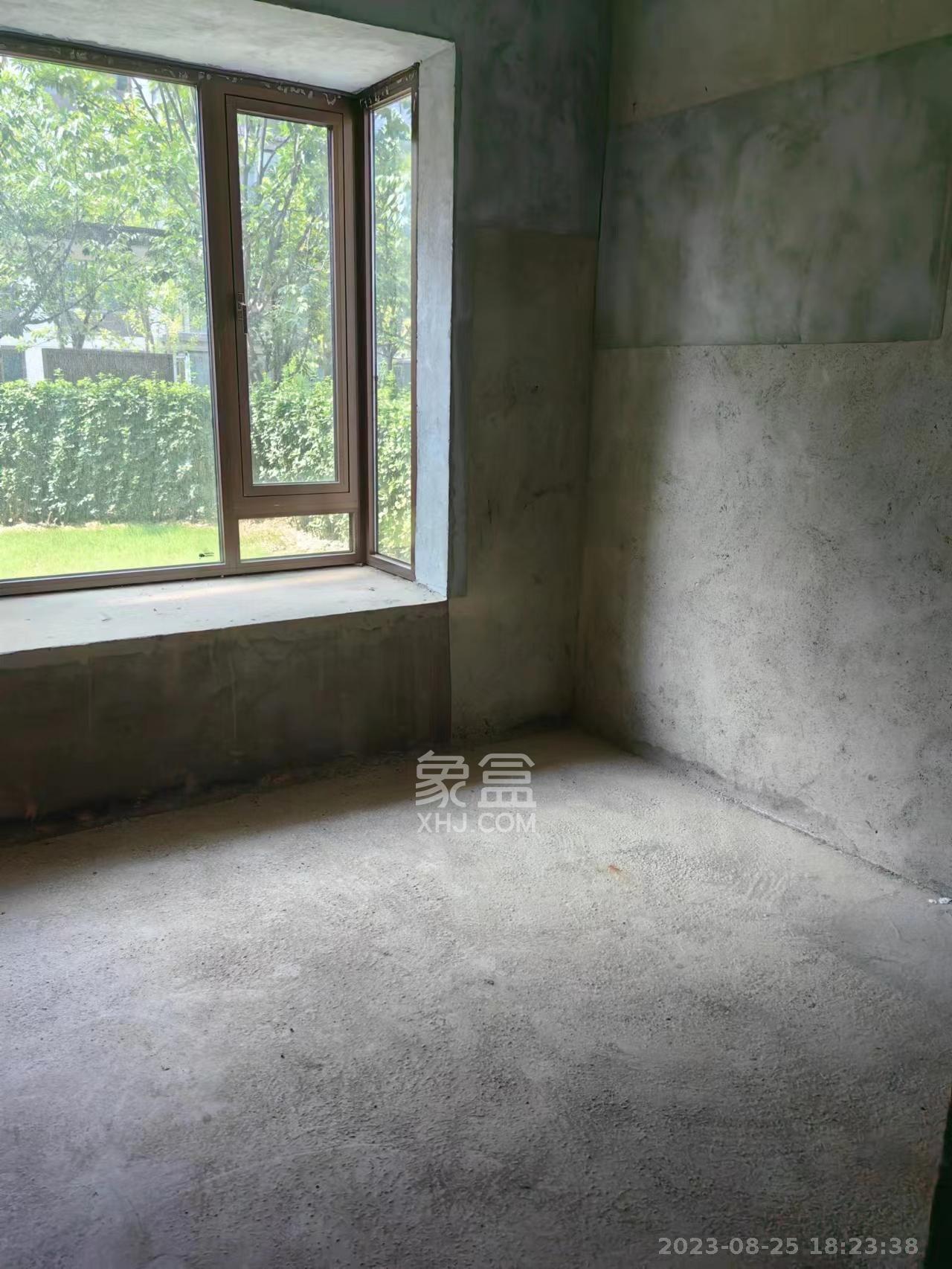 绿地麓湖郡  4室2厅2卫   3500.00元/月室内图