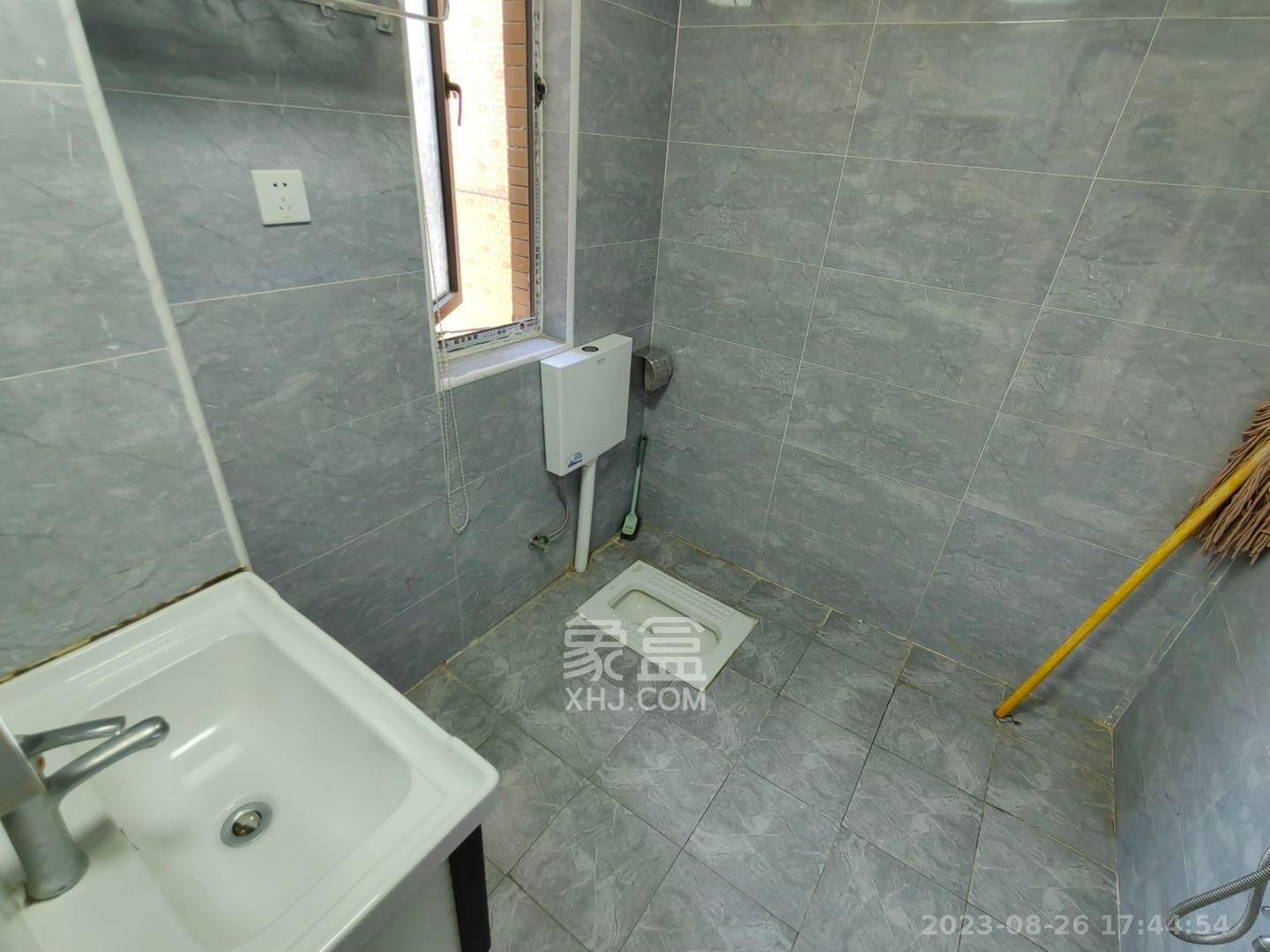 东业上城嘉苑（晟悦国际）  3室2厅2卫   2800.00元/月室内图