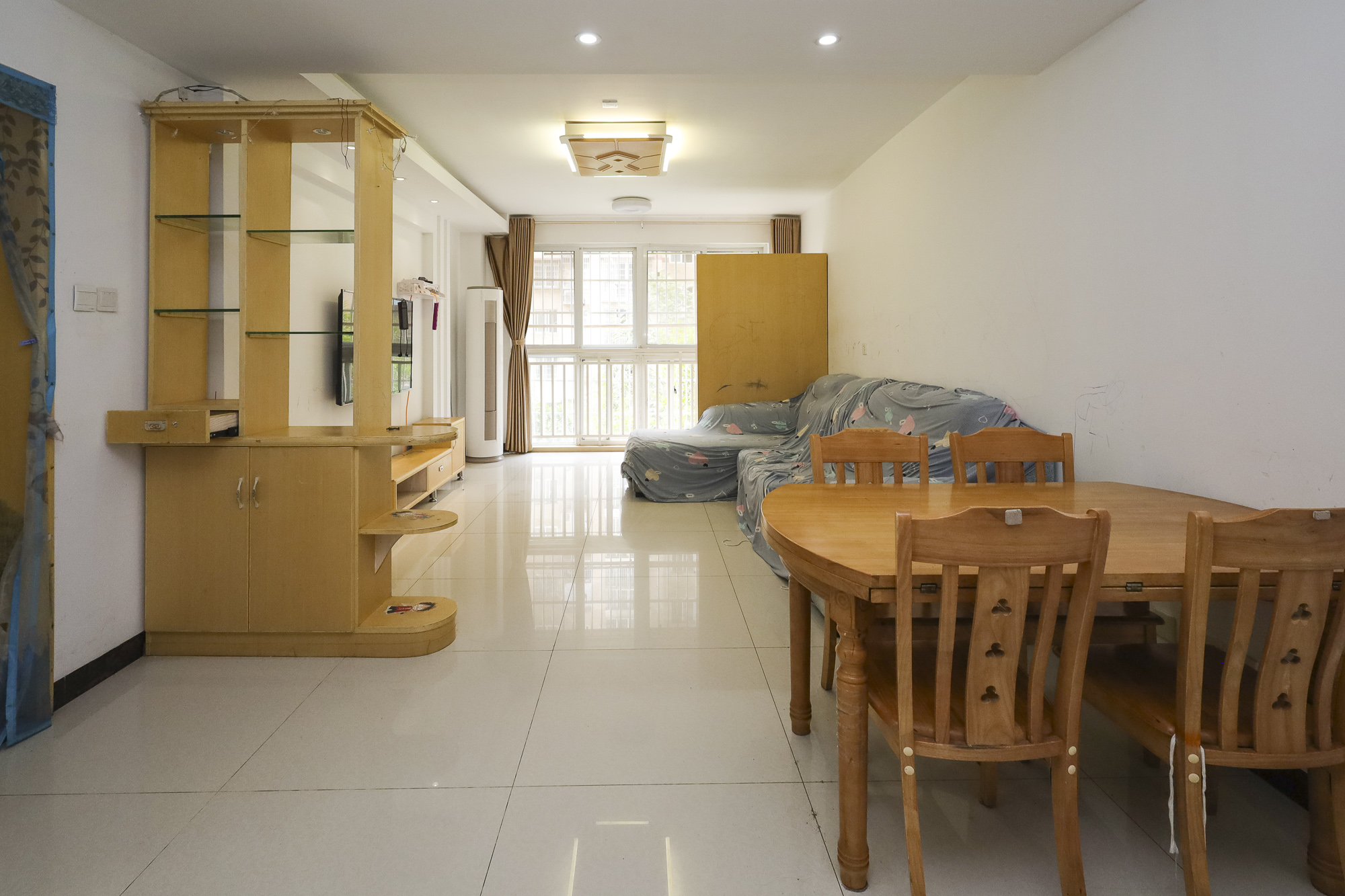 谷山乐园二期  2室2厅1卫    45.8万 谷山乐园二期  2室2厅1卫    45.8万客厅