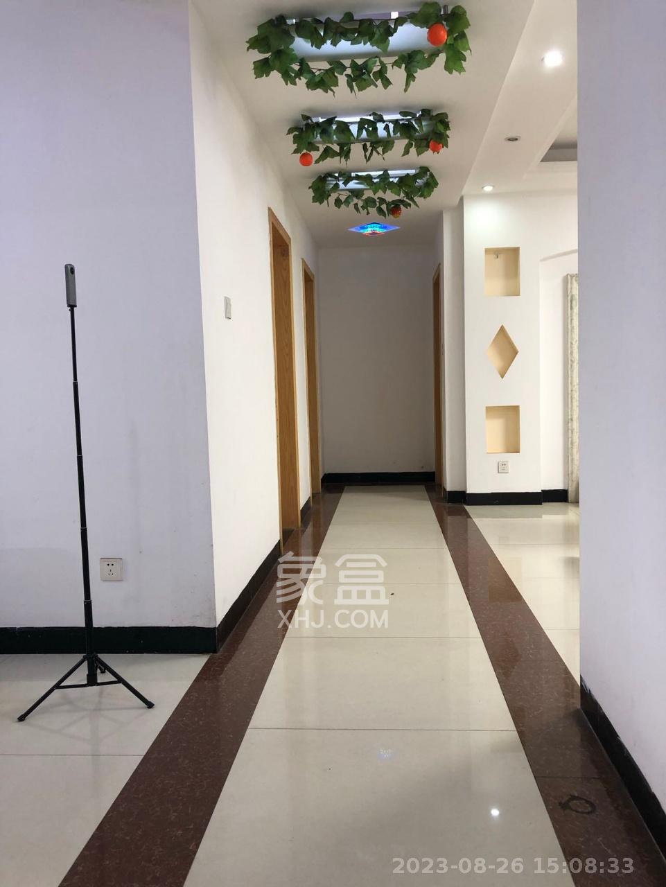 凯富漫城  3室2厅2卫   1800.00元/月室内图