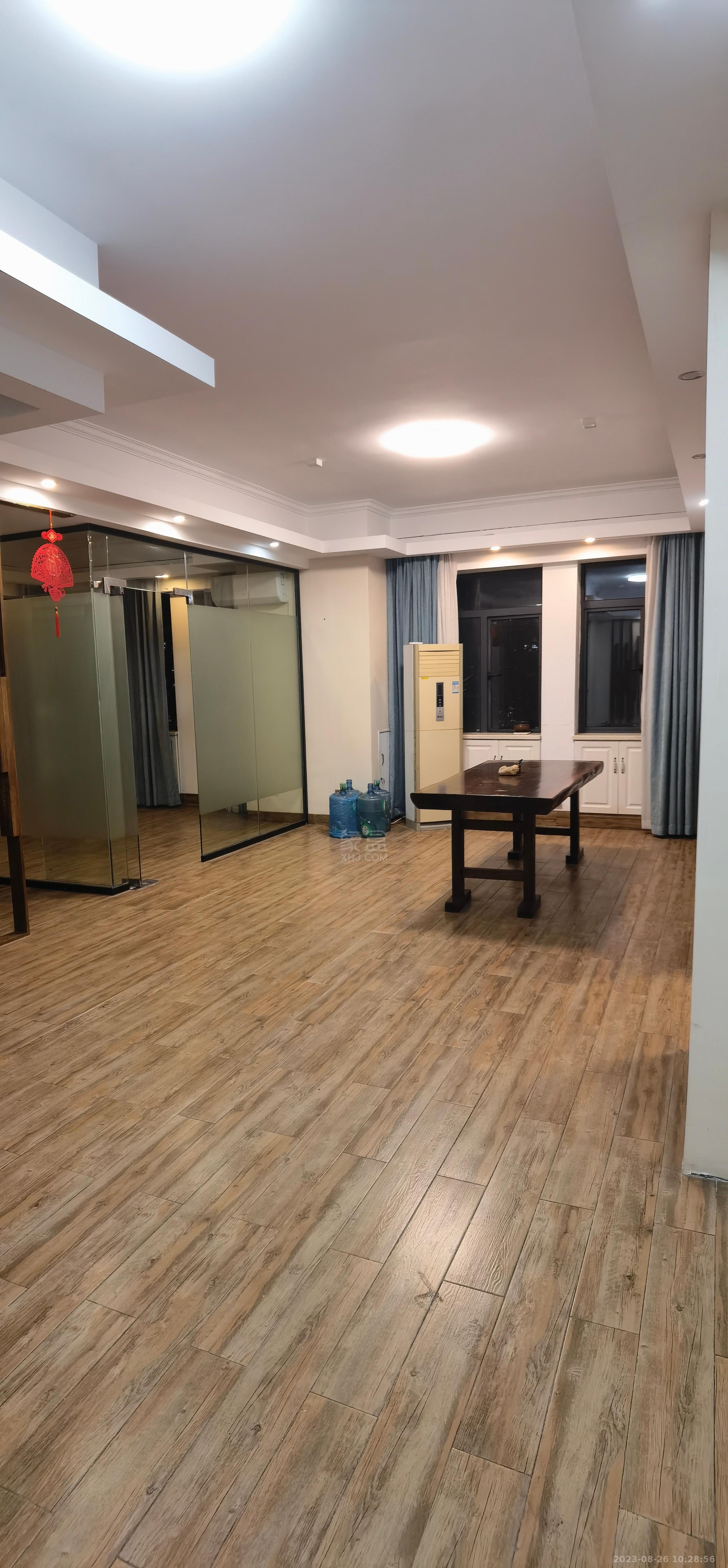 流金岁月-华晨国际  2室1厅1卫   2200.00元/月室内图