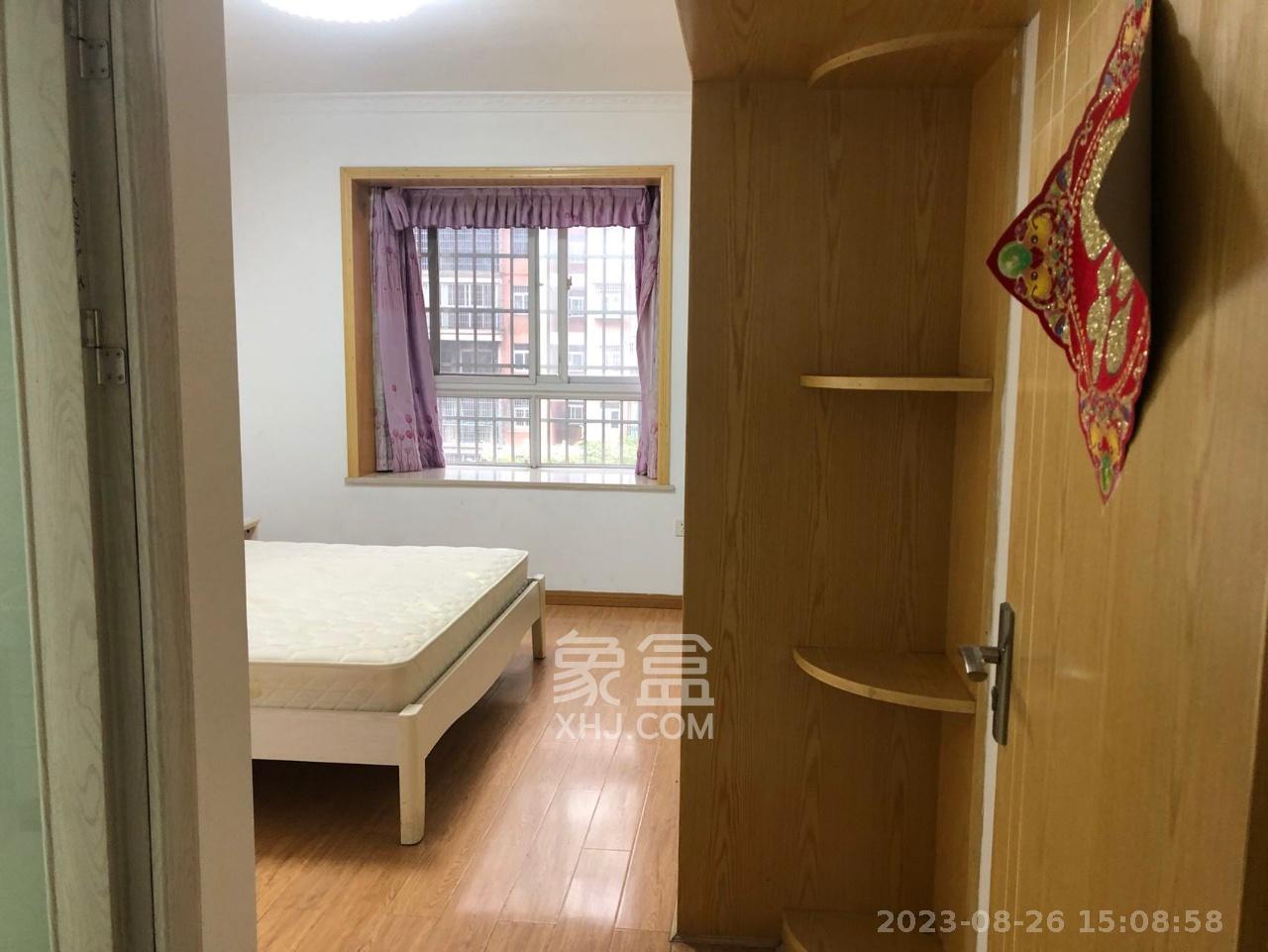 凯富漫城  3室2厅2卫   1800.00元/月室内图