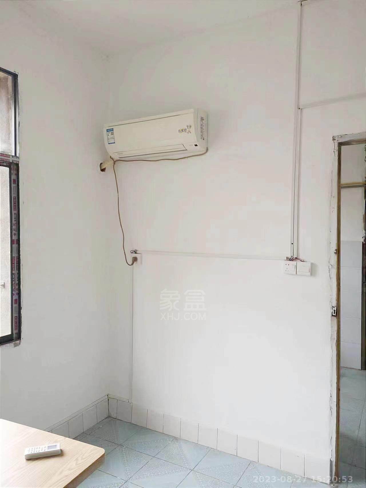 建设北路散盘  1室1厅1卫   700.00元/月室内图