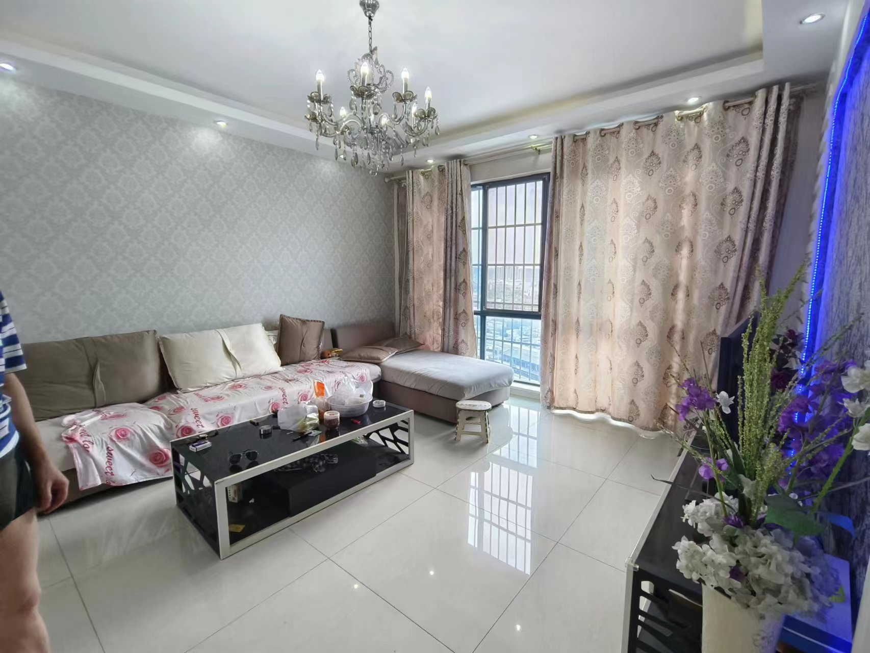 圣华名城建设北路110号 4室2厅2卫 52.0万 圣华名城建设北路110号 4室2厅2卫 52.0万室内图