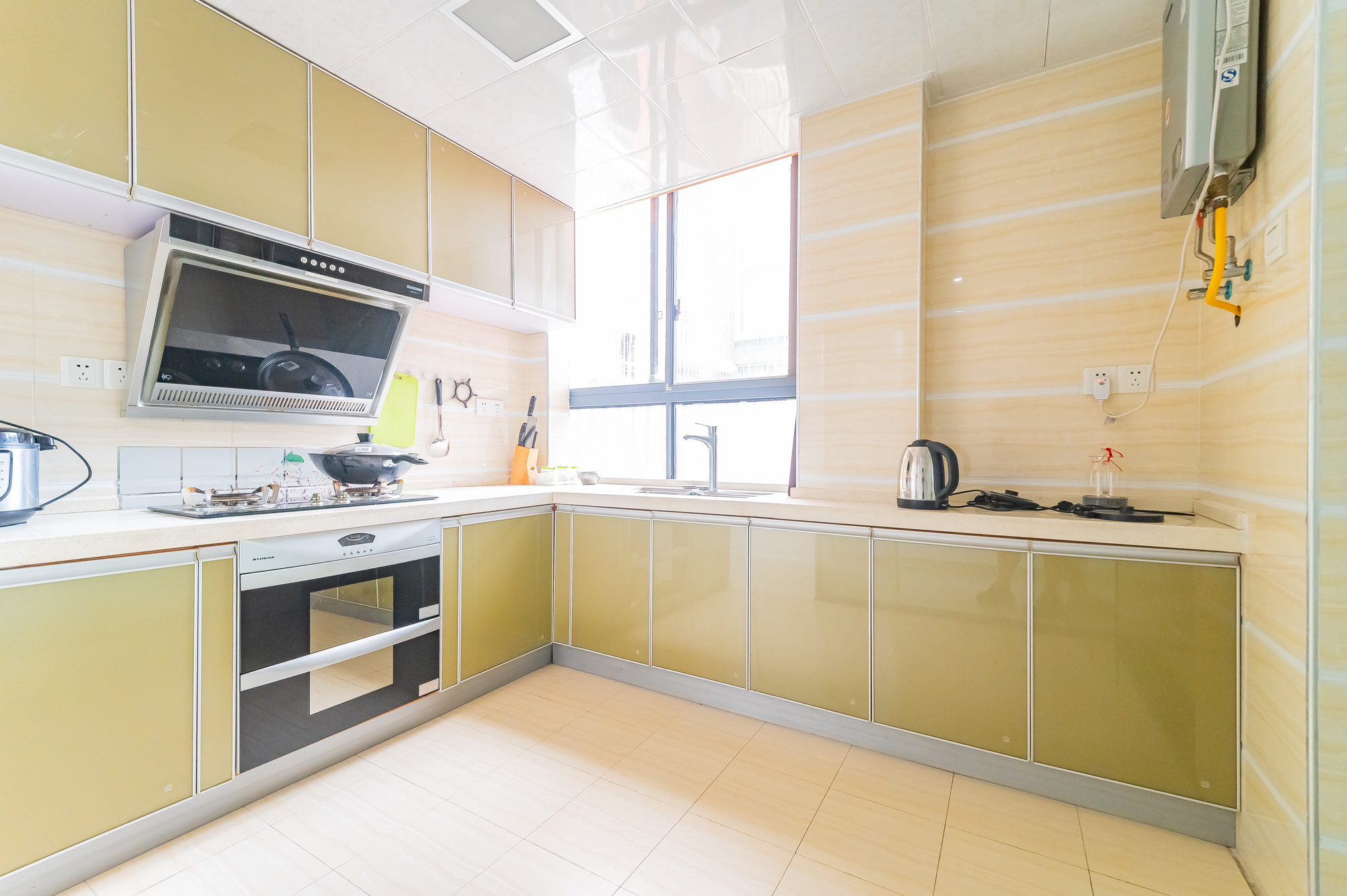 华润凤凰城二期 3室2厅1卫 78.8万 华润凤凰城二期 3室2厅1卫 78.8万厨房