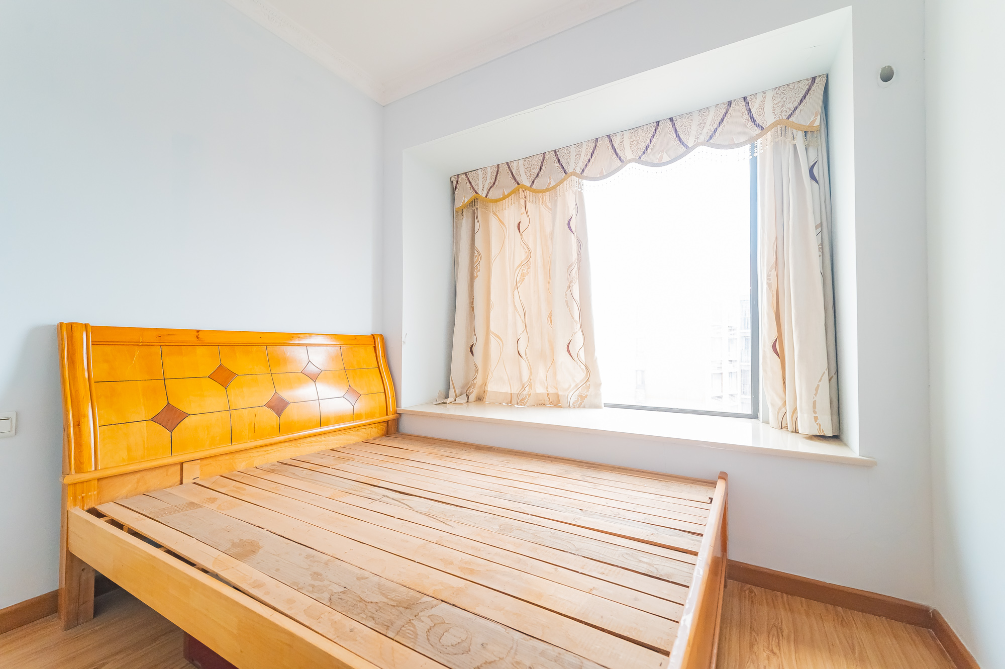 华润凤凰城二期 3室2厅1卫 78.8万 华润凤凰城二期 3室2厅1卫 78.8万卧室