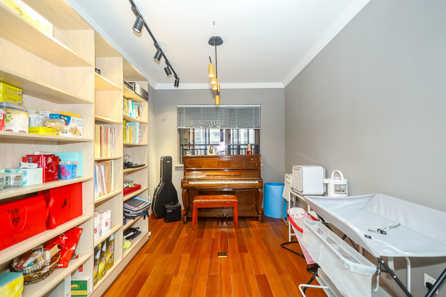 新长海广场 3室2厅2卫 88.0万 新长海广场 3室2厅2卫 88.0万其他