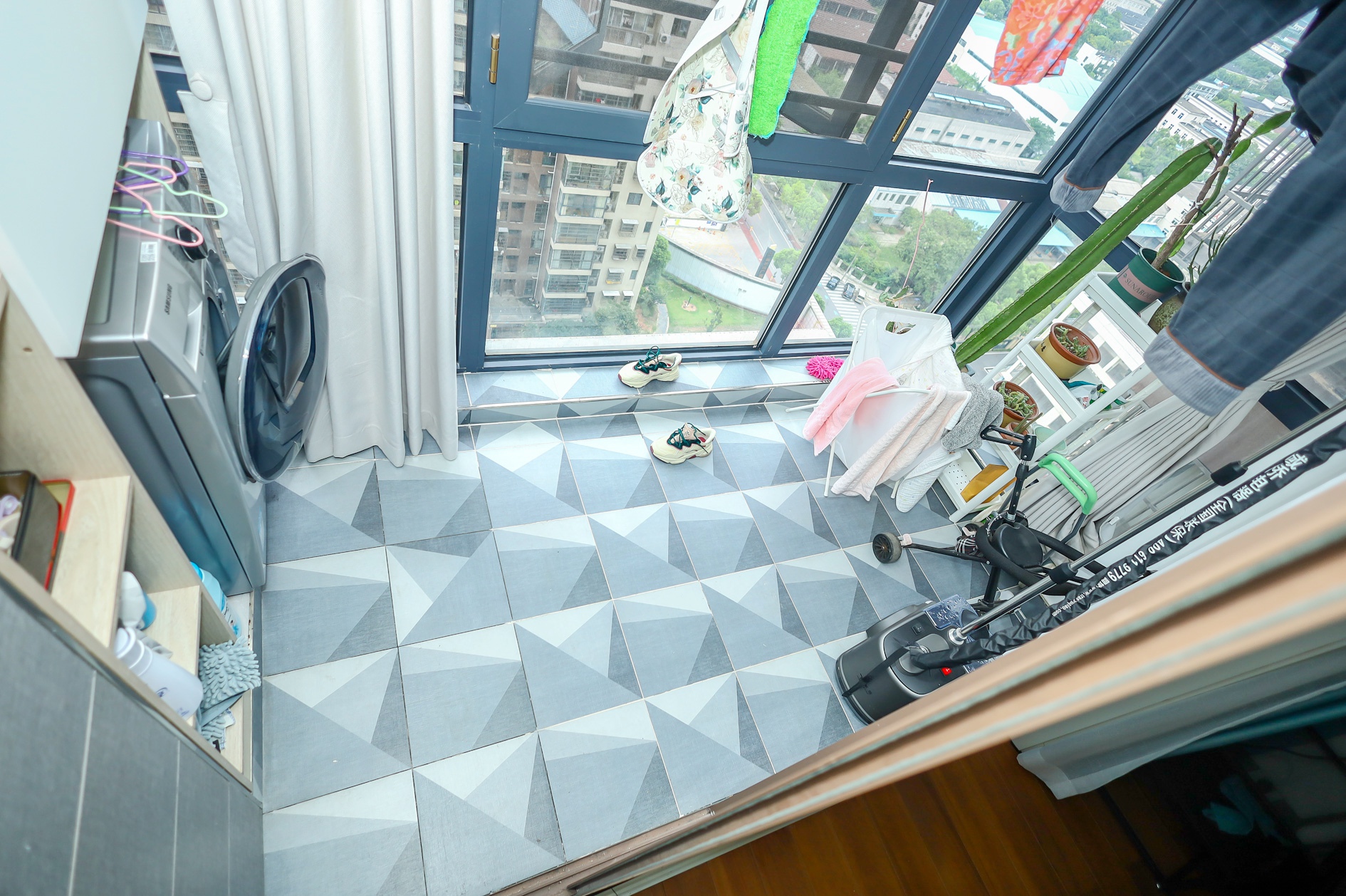 新长海广场 3室2厅2卫 88.0万 新长海广场 3室2厅2卫 88.0万阳台