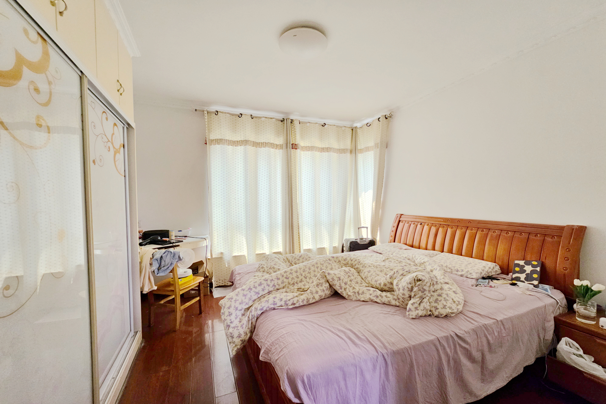 江河双水湾  3室2厅2卫    87.0万 江河双水湾  3室2厅2卫    87.0万卧室