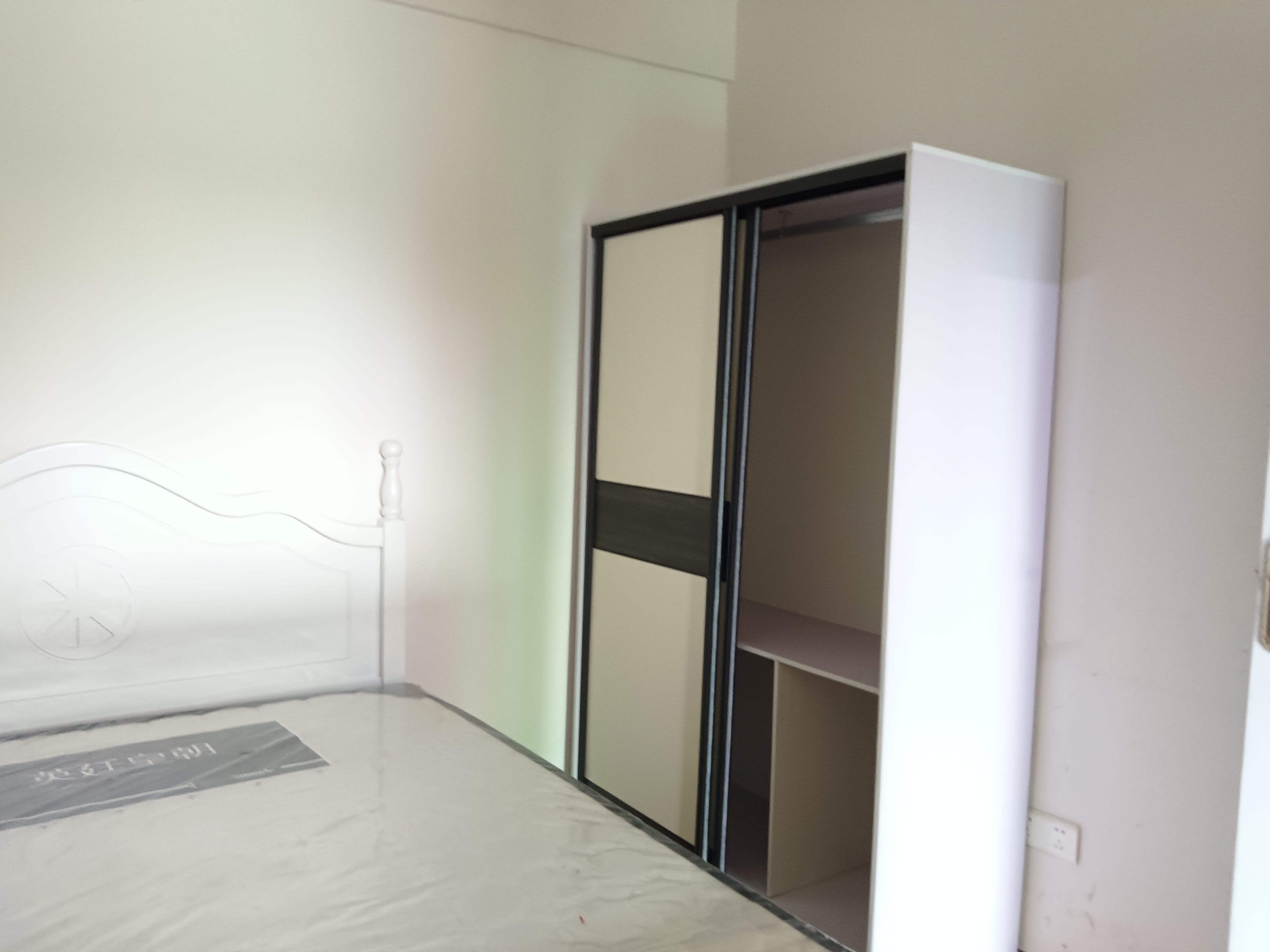 中天会展城A区  3室1厅1卫   2680.00元/月室内图