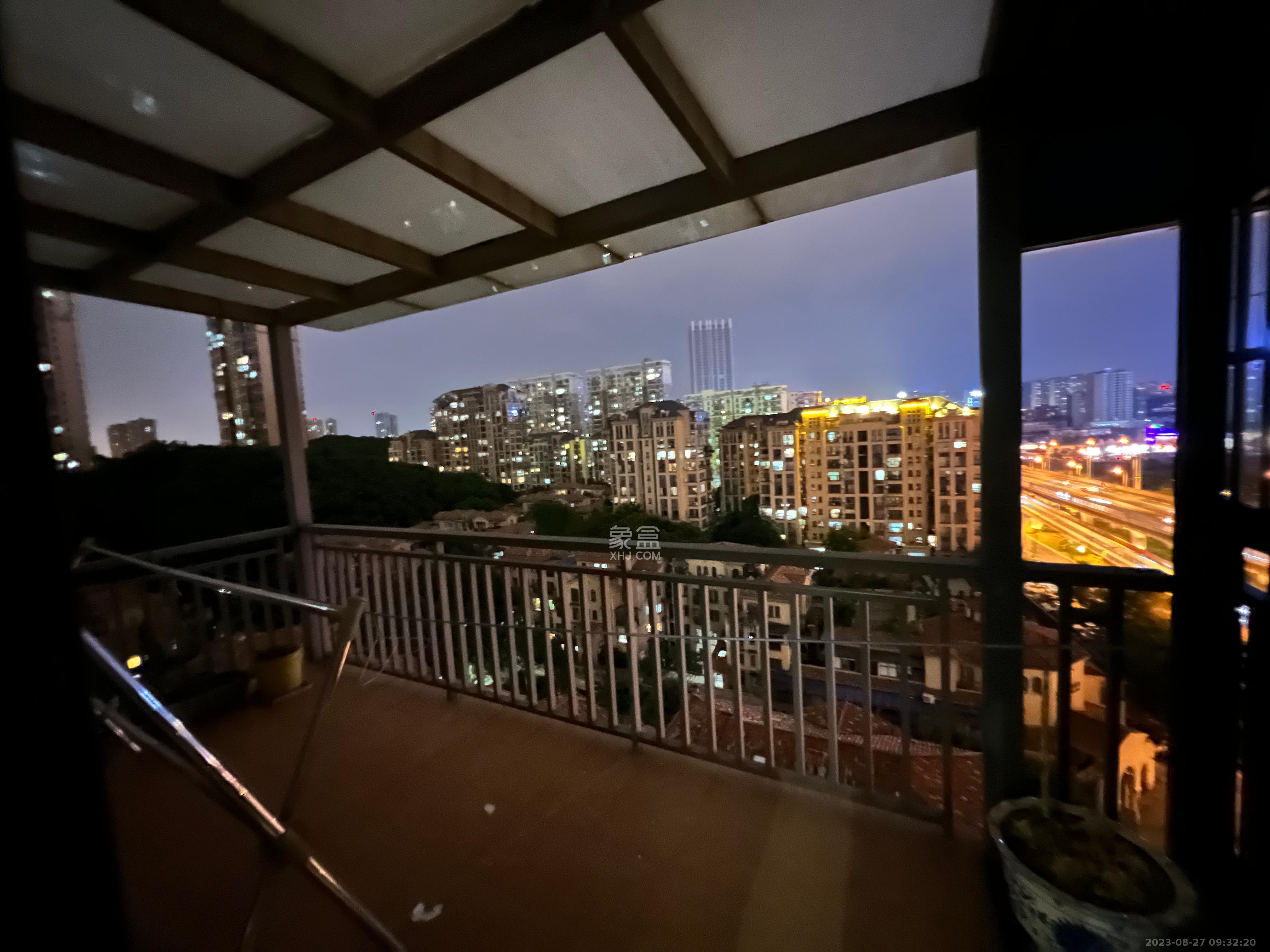 中城丽景香山园  4室3厅3卫   6000.00元/月室内图