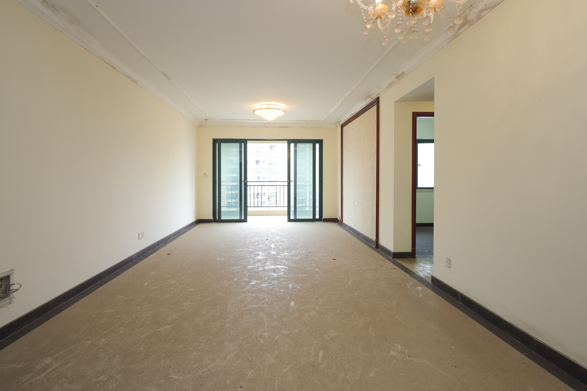 恒大御景湾 3室2厅21卫 138.0万 恒大御景湾 3室2厅21卫 138.0万客厅