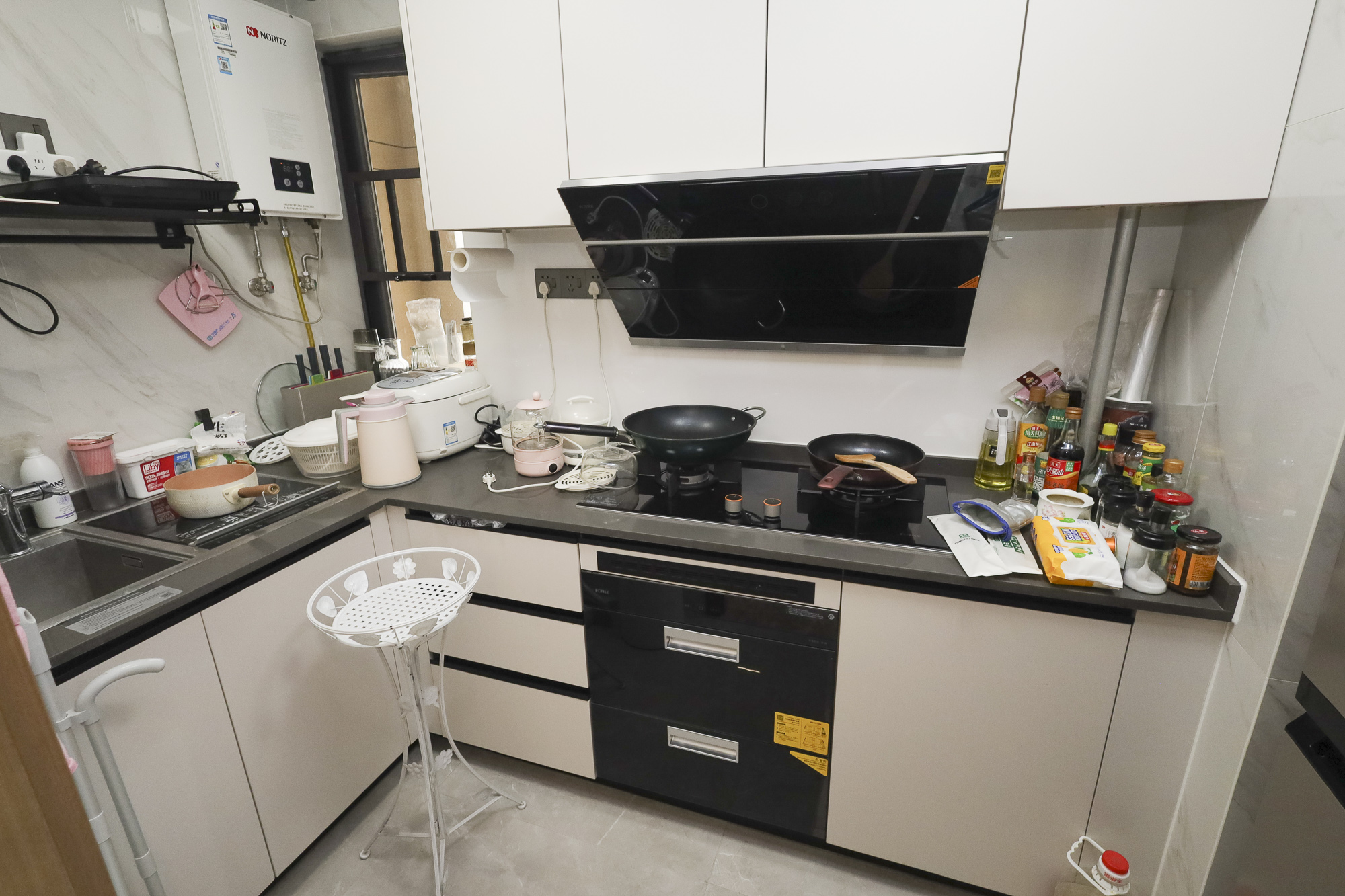 万科里金域国际 3室2厅2卫 320.6万 万科里金域国际 3室2厅2卫 320.6万厨房