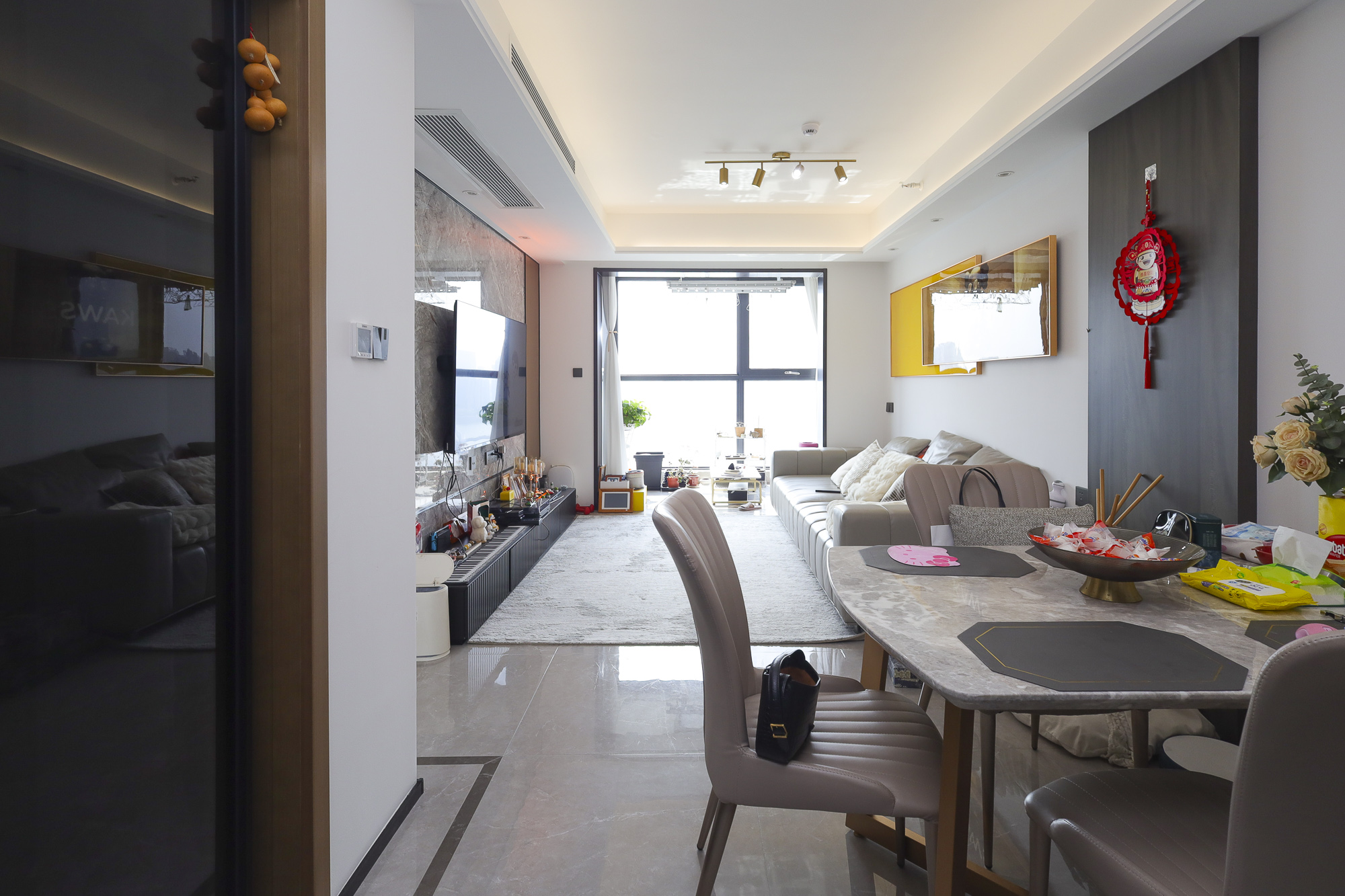 万科里金域国际 3室2厅2卫 320.6万 万科里金域国际 3室2厅2卫 320.6万客厅