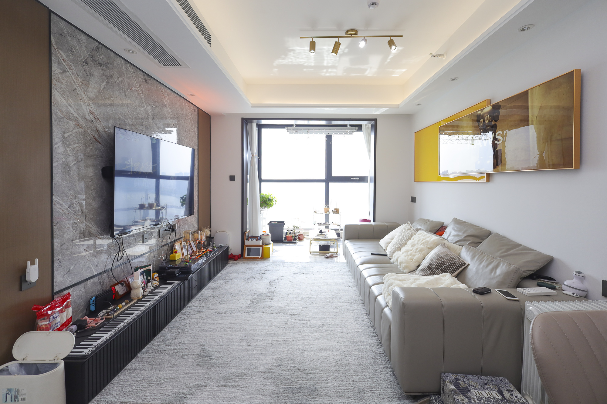 万科里金域国际 3室2厅2卫 320.6万 万科里金域国际 3室2厅2卫 320.6万客厅