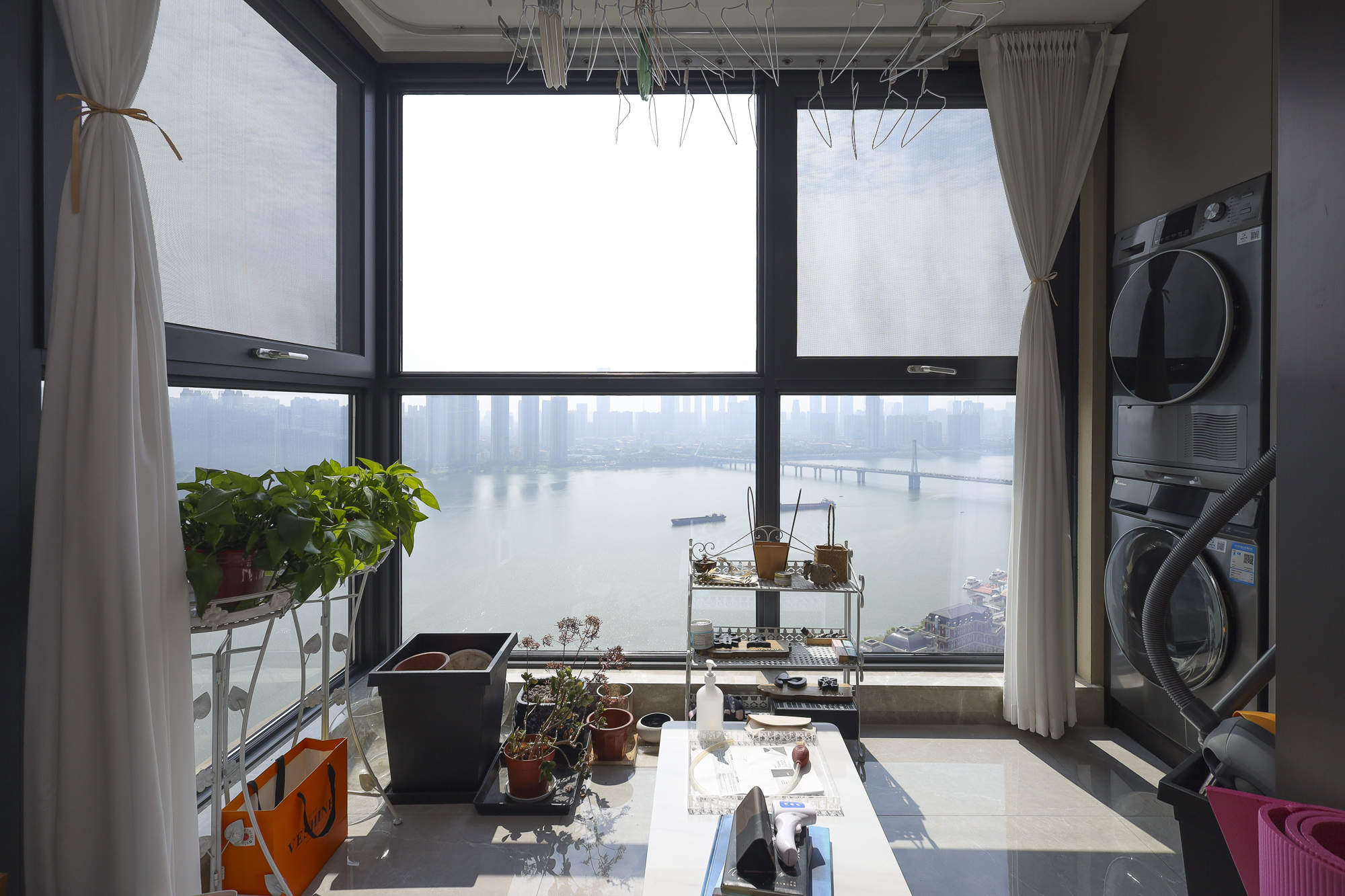 万科里金域国际 3室2厅2卫 320.6万 万科里金域国际 3室2厅2卫 320.6万阳台