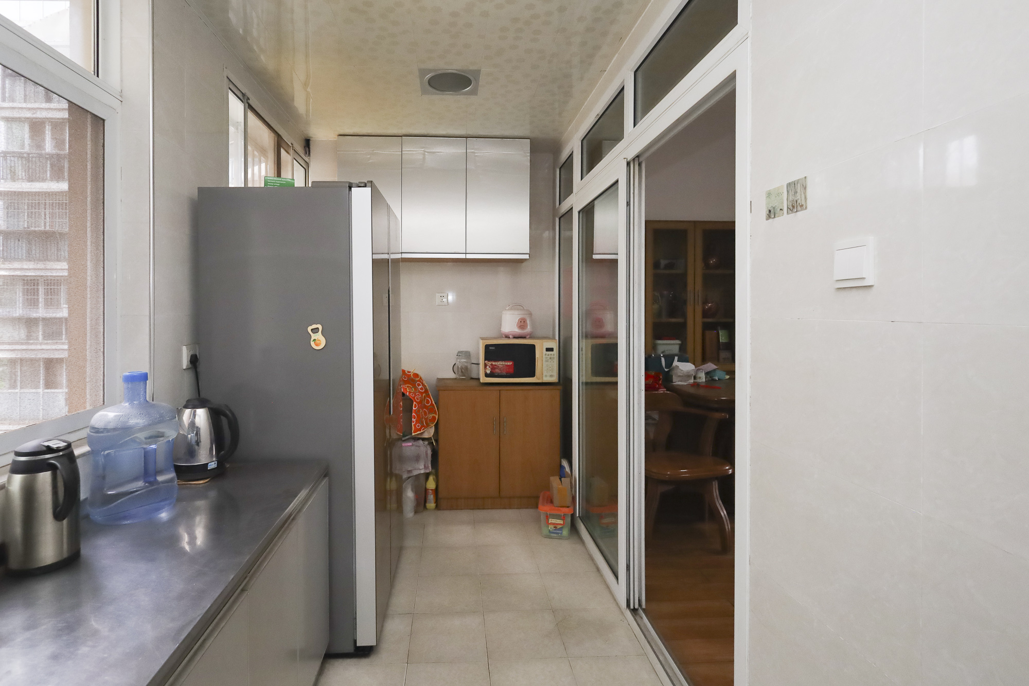 风华四季园  3室2厅2卫    130.0万厨房