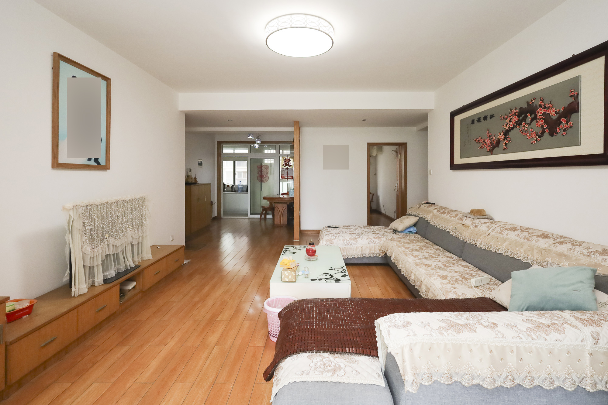 风华四季园  3室2厅2卫    130.0万客厅