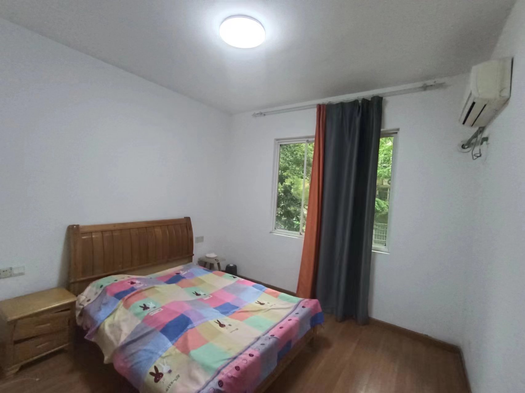 玫瑰名城百合苑  4室2厅2卫    67.0万 玫瑰名城百合苑  4室2厅2卫    67.0万室内图