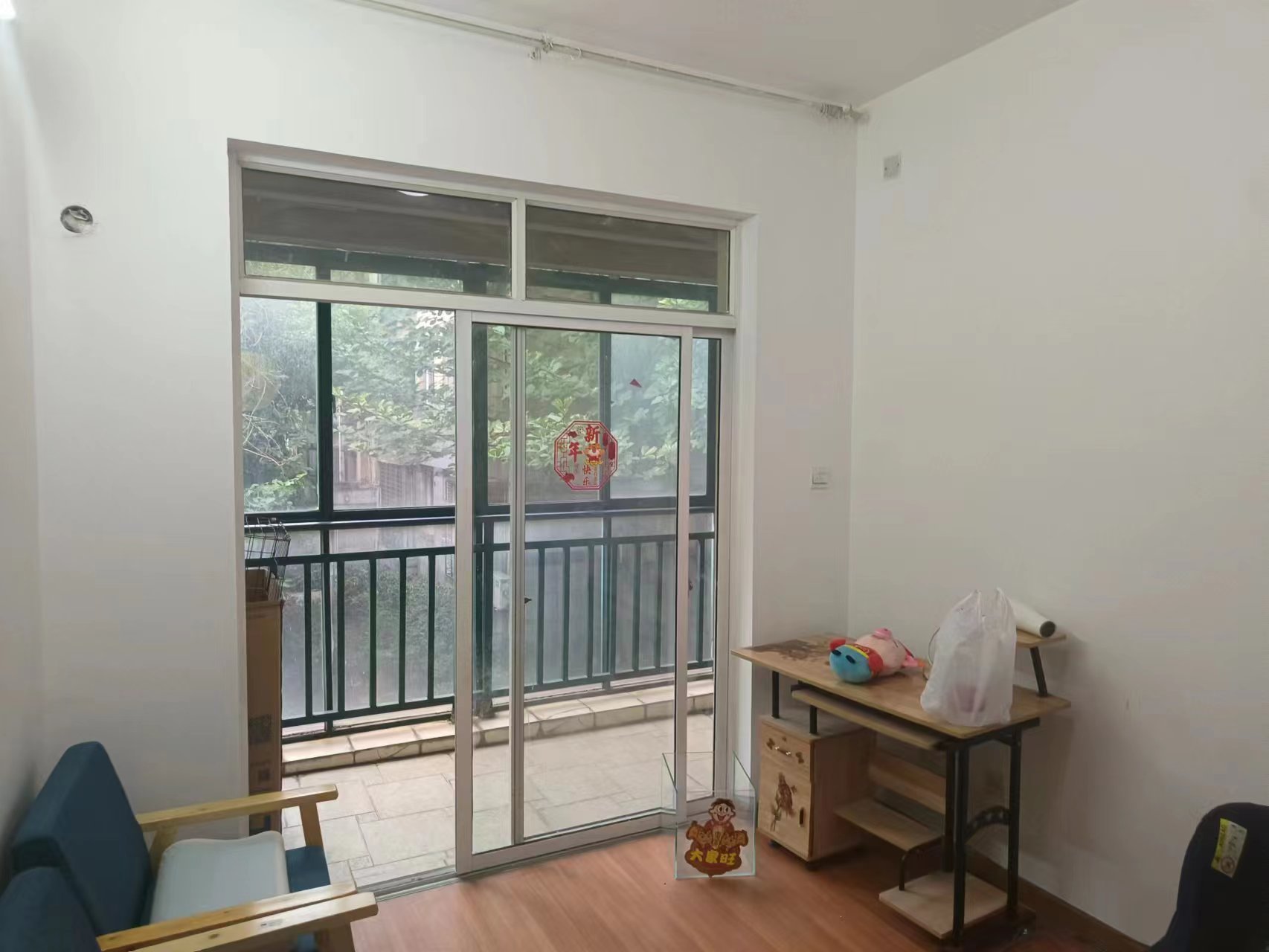 玫瑰名城百合苑  4室2厅2卫    67.0万 玫瑰名城百合苑  4室2厅2卫    67.0万室内图