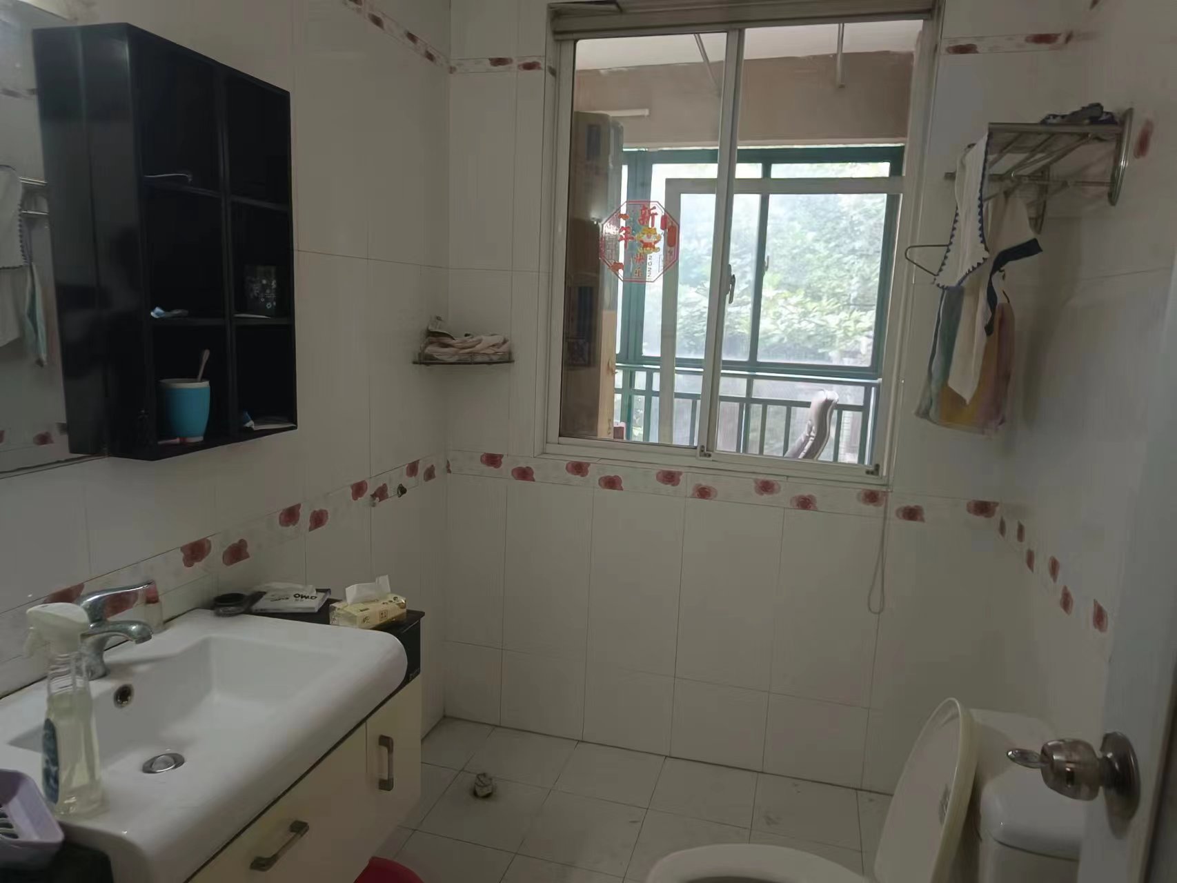 玫瑰名城百合苑  4室2厅2卫    67.0万 玫瑰名城百合苑  4室2厅2卫    67.0万室内图