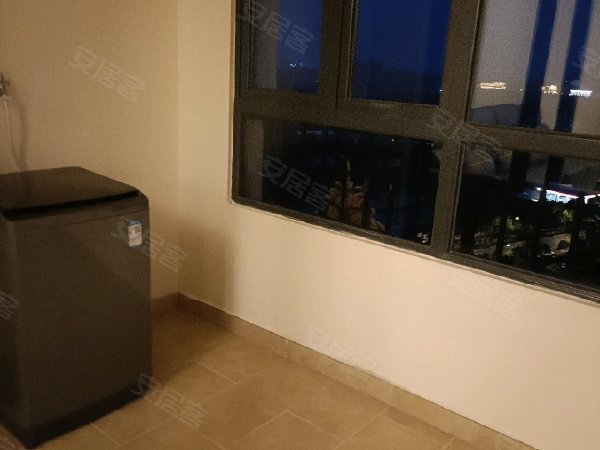 恒大绿洲  3室2厅2卫   2500.00元/月室内图
